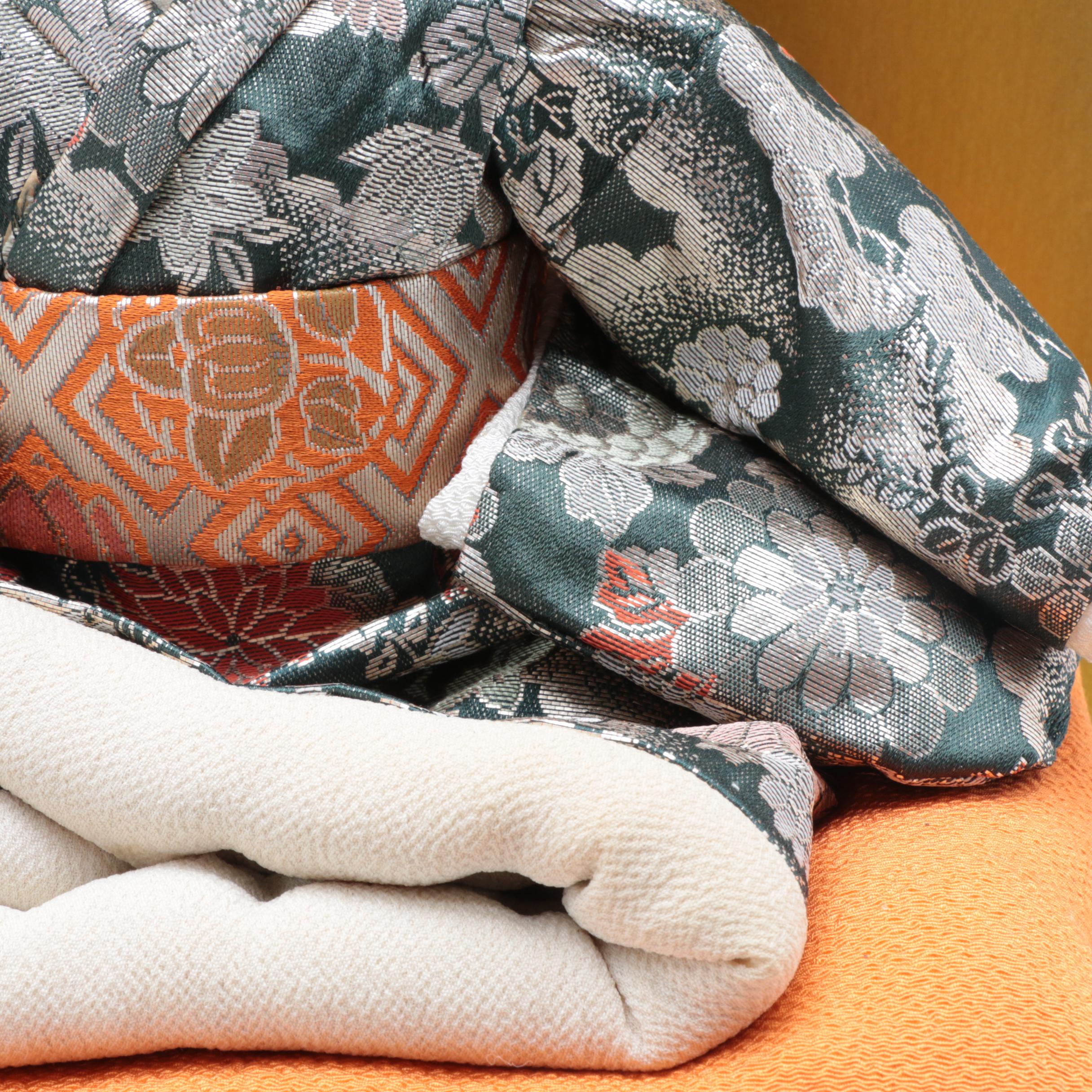 Japanese Gofun Doll in Lacquer Display Case, 20th Century