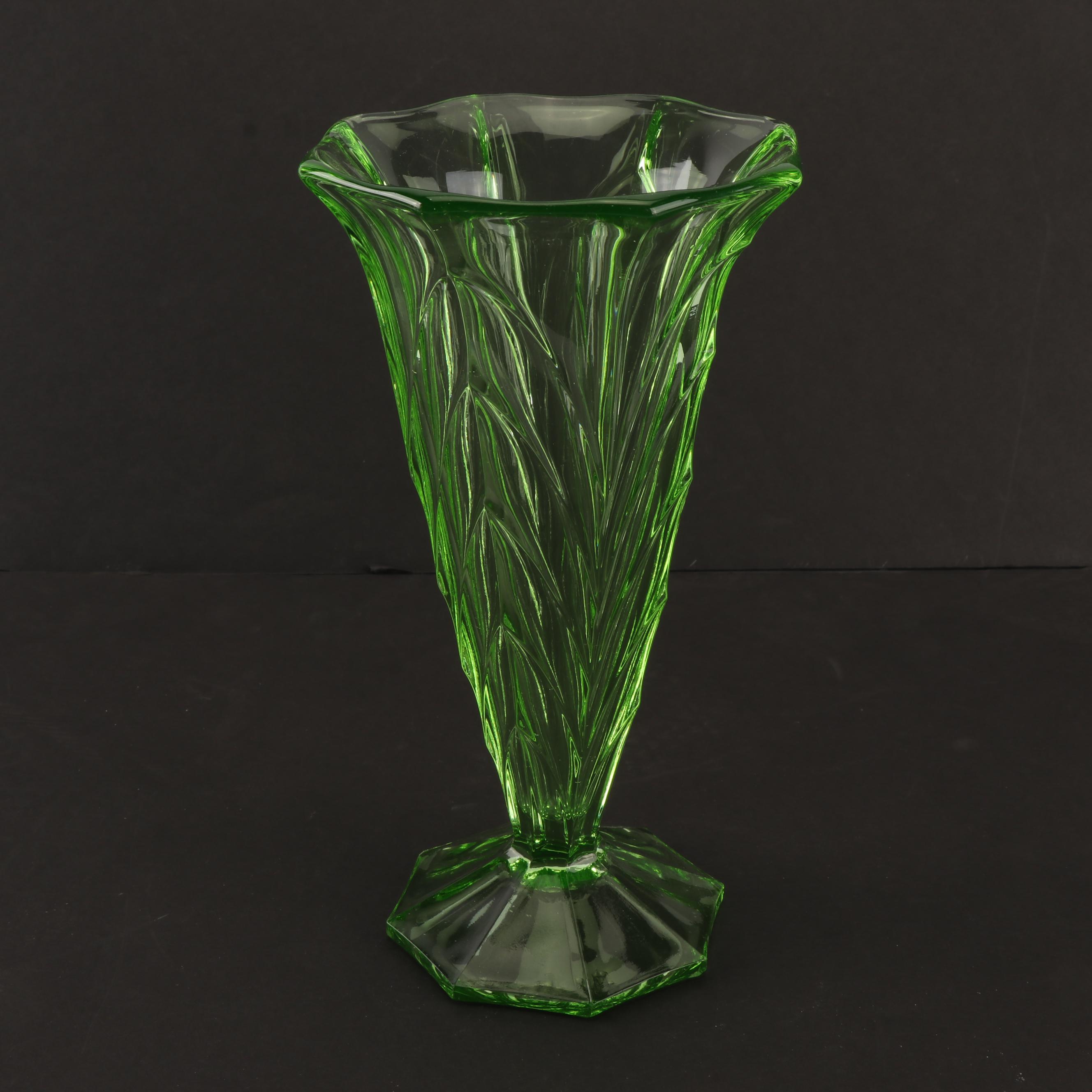 Green Vaseline Glass Tableware, 20th Century