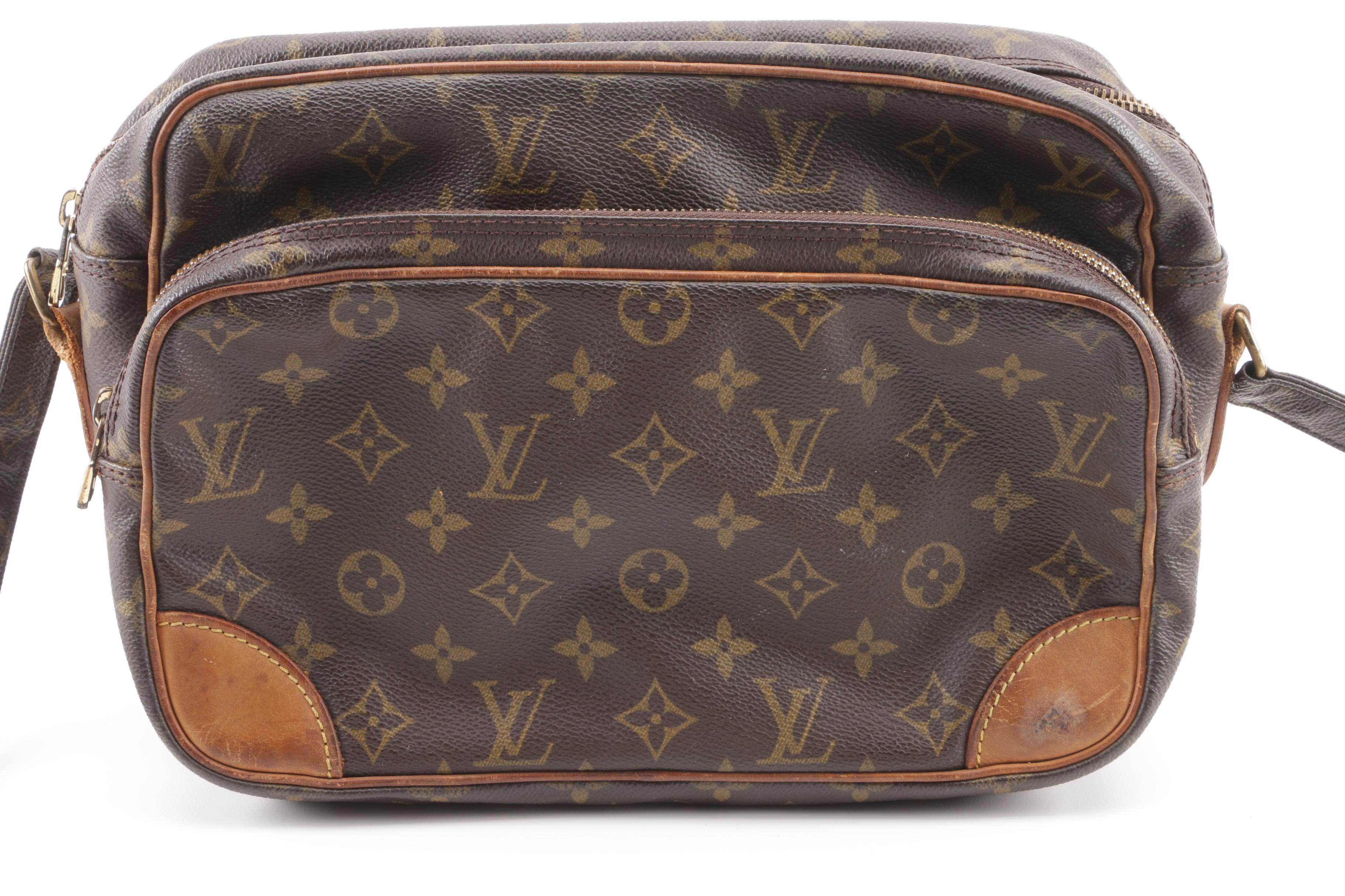 1991 Vintage Louis Vuitton Paris Monogram Canvas Nile Messenger Bag
