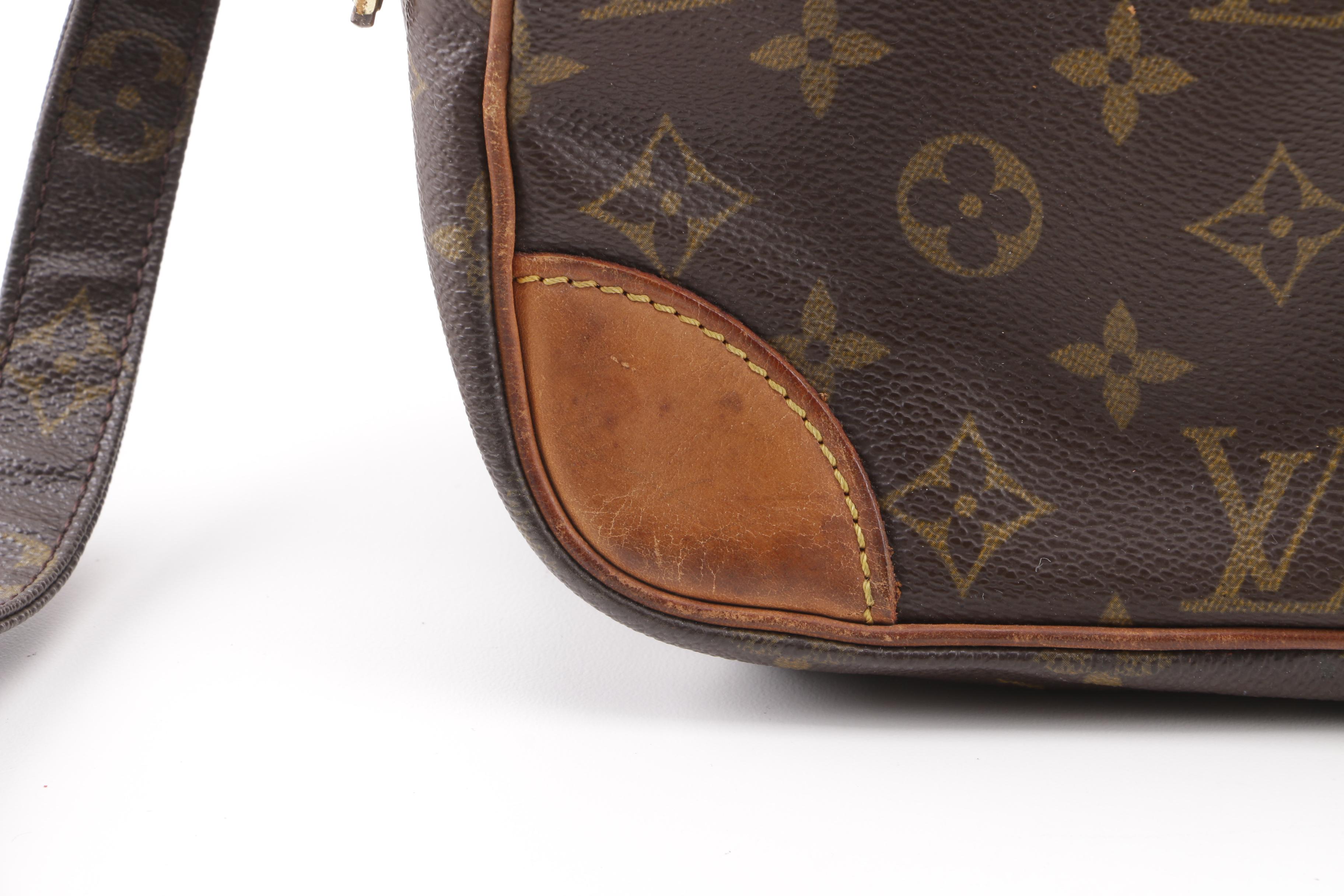 1991 Vintage Louis Vuitton Paris Monogram Canvas Nile Messenger Bag