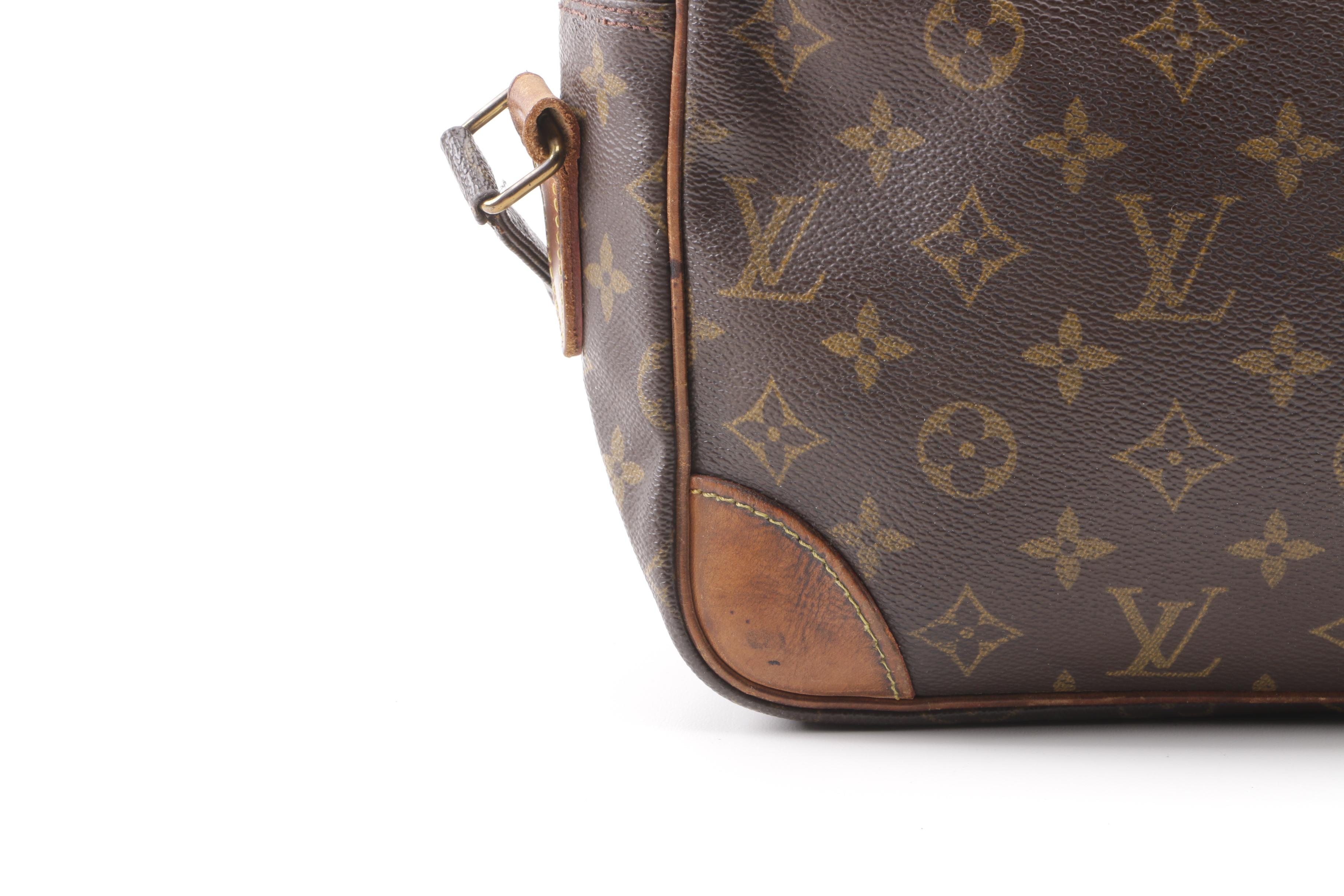 1991 Vintage Louis Vuitton Paris Monogram Canvas Nile Messenger Bag
