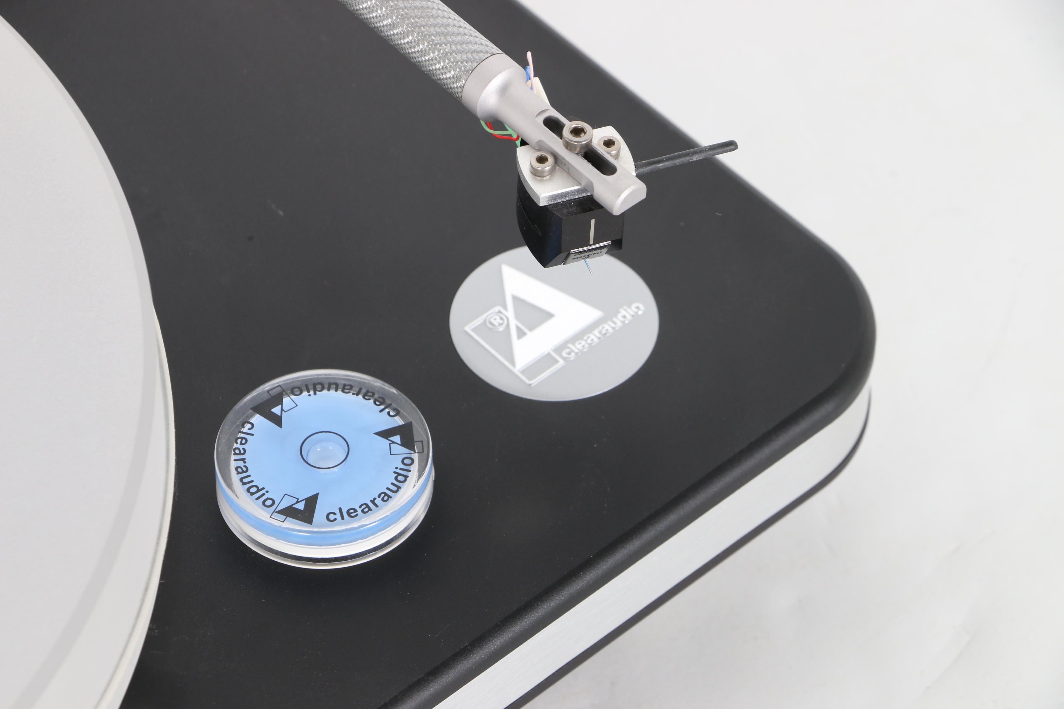 Clear Audio Performance SE Turntable with Acrylic Lid