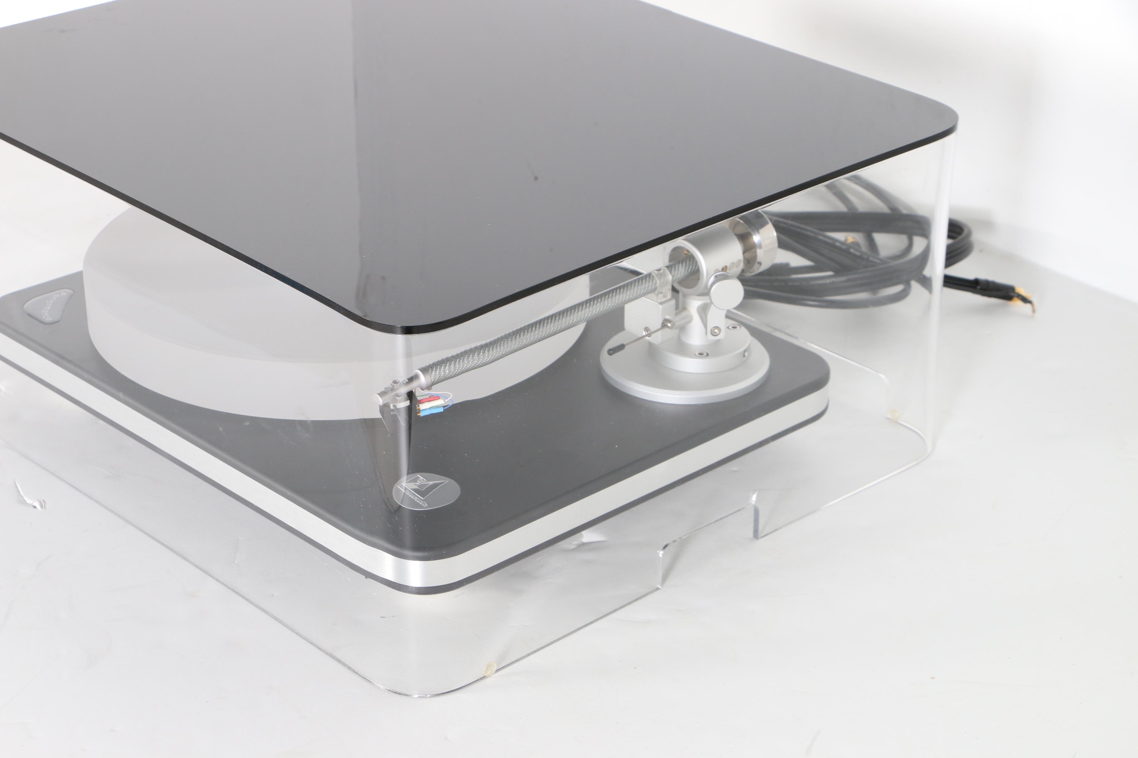 Clear Audio Performance SE Turntable with Acrylic Lid