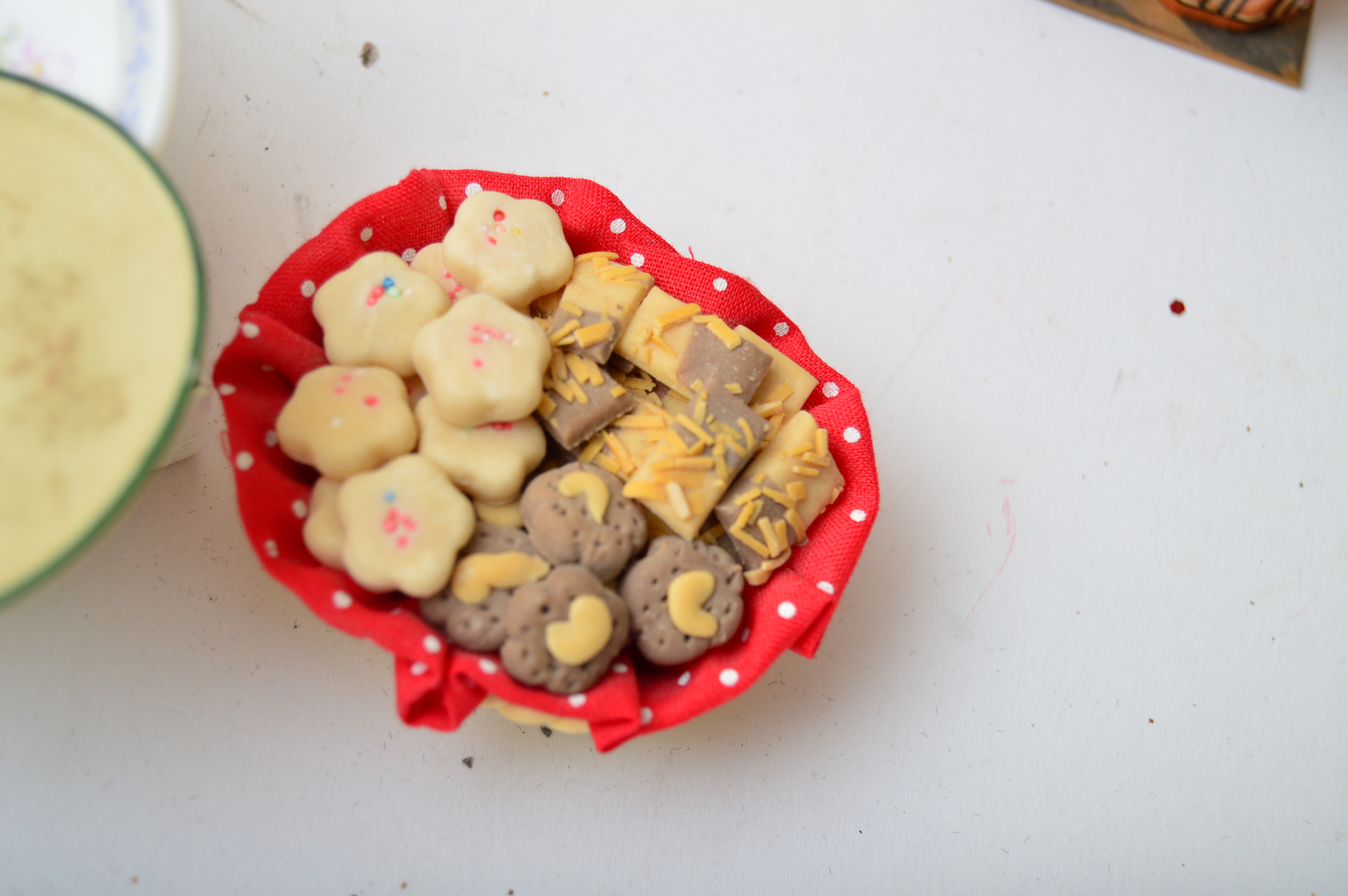 Dollhouse Furniture, Vintage German Paper Mache Creche Set and Miniatures