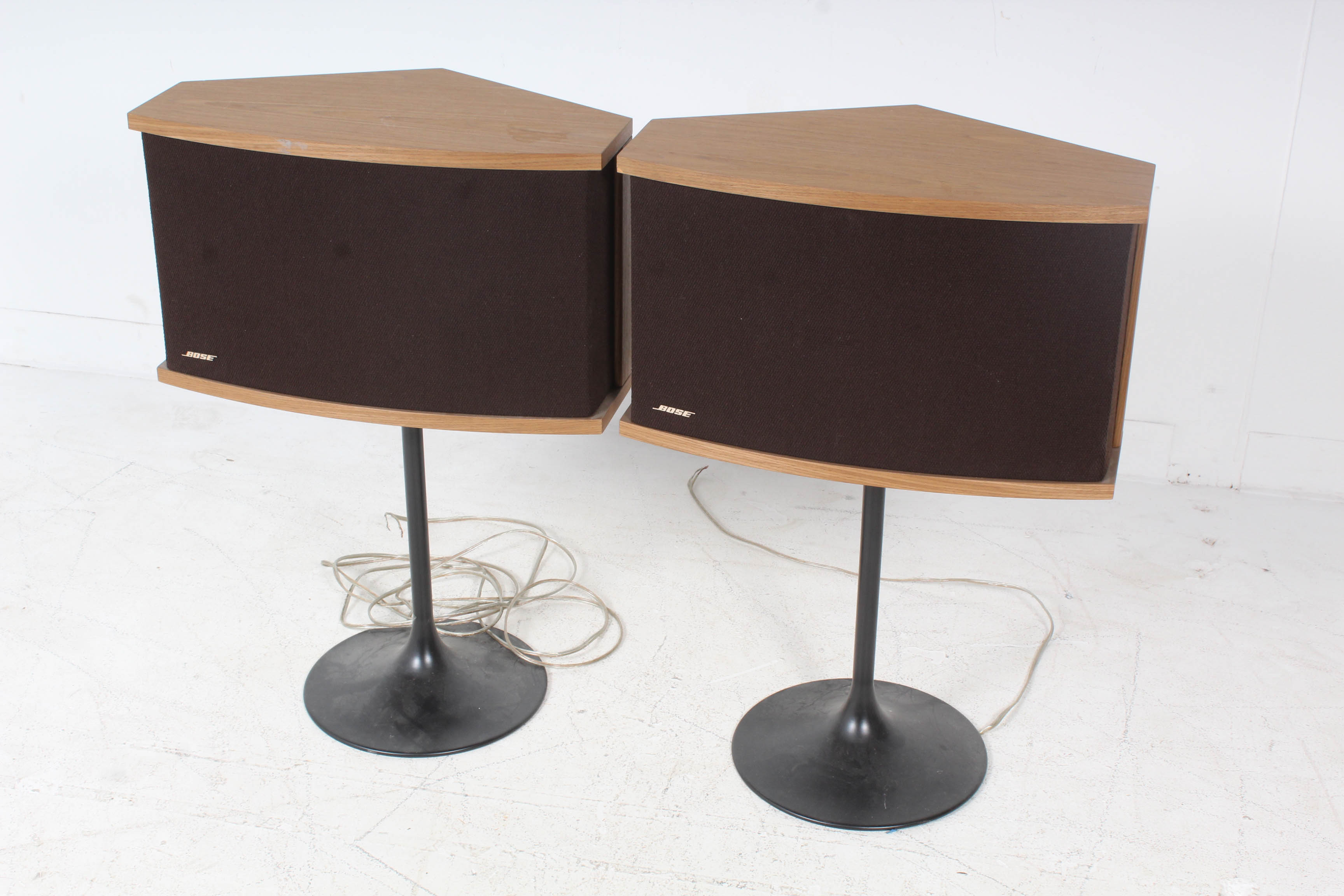 Bose 901 Series VI Speakers and Equalizer