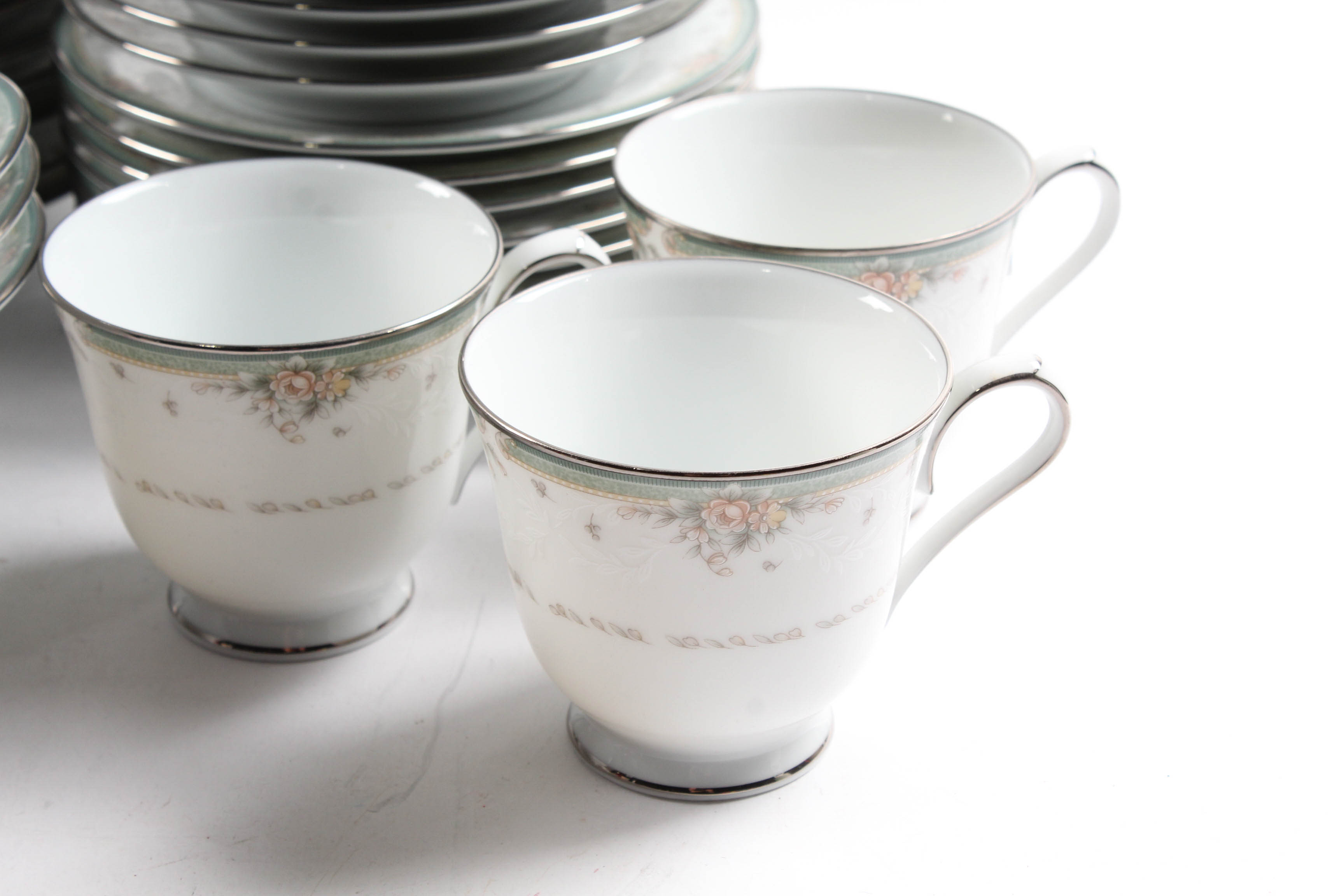 Noritake "Greenbrier" Porcelain Tableware
