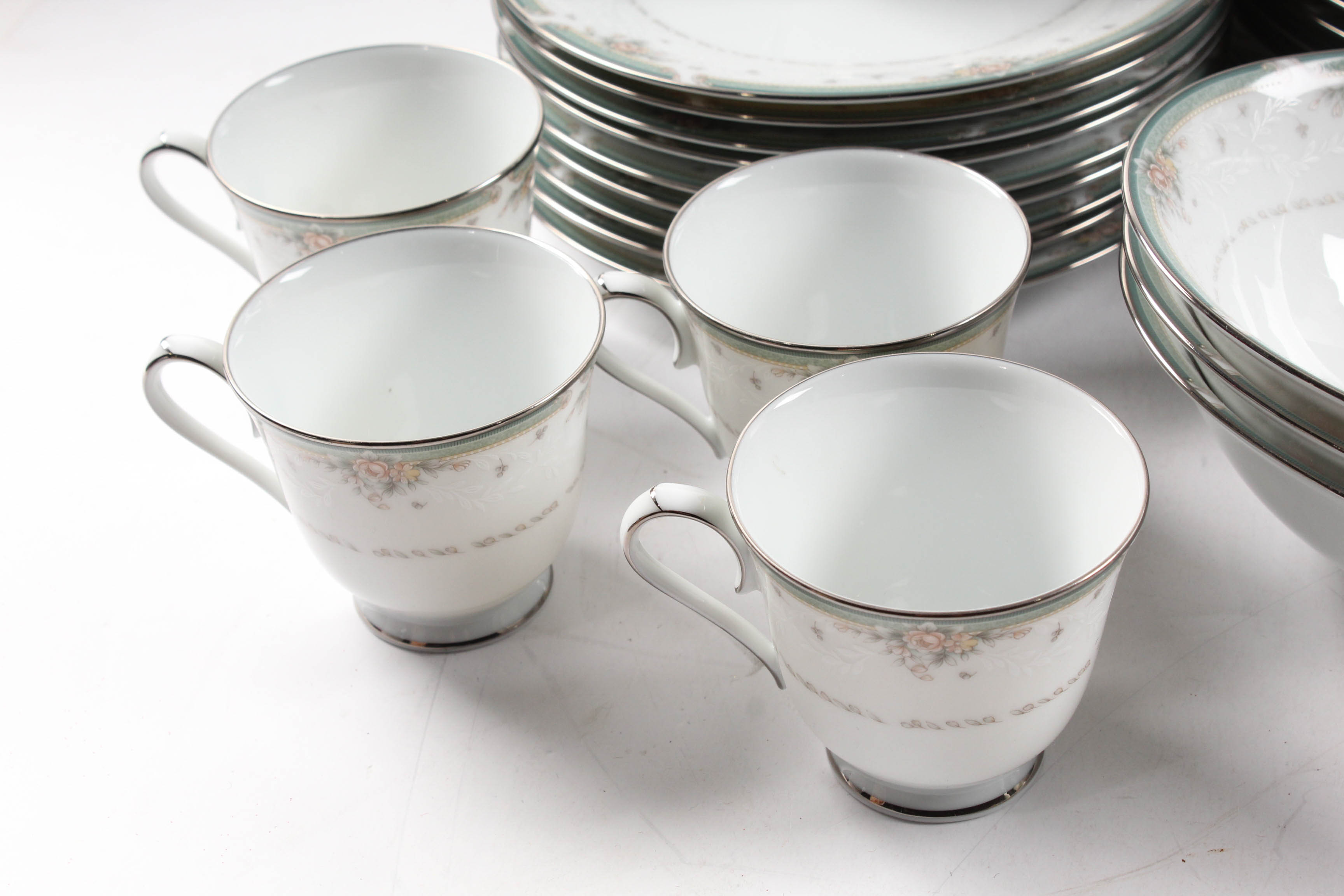 Noritake "Greenbrier" Porcelain Tableware