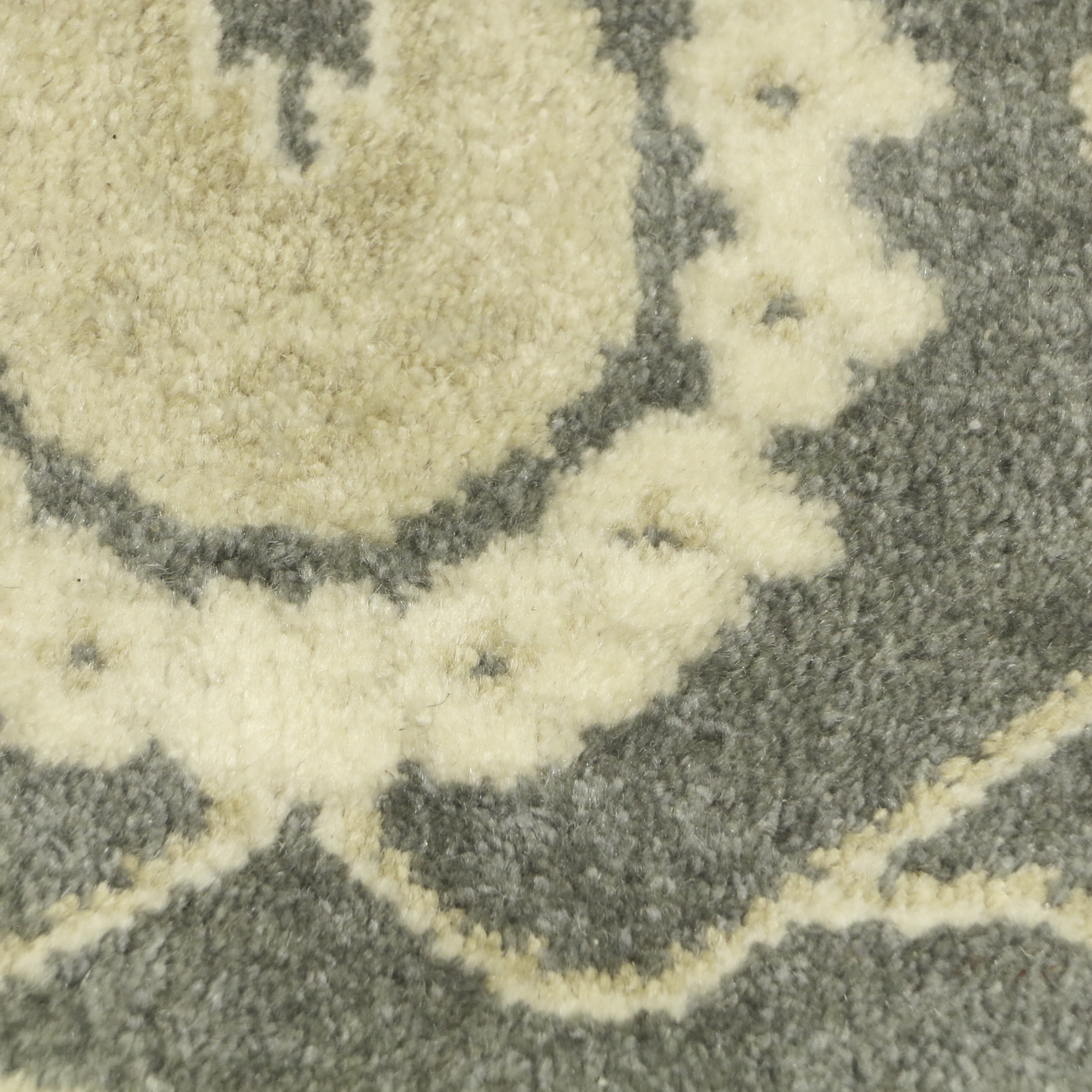 Hand-Knotted Indo-Oushak Wool Rug