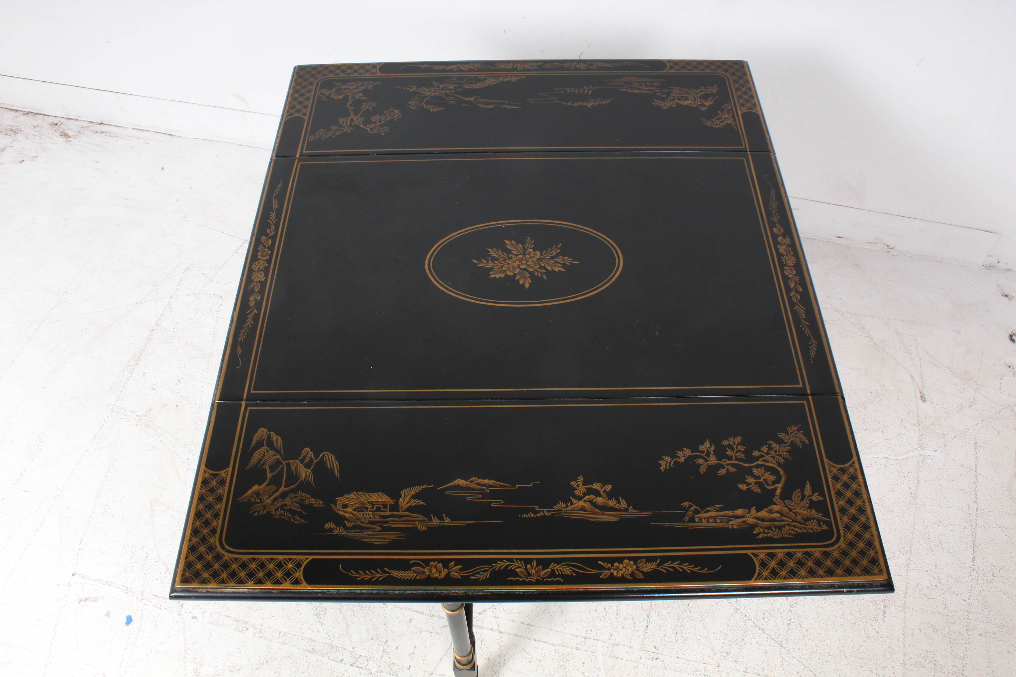 Drexel Heritage Asian Influenced Gate-Leg Accent Table