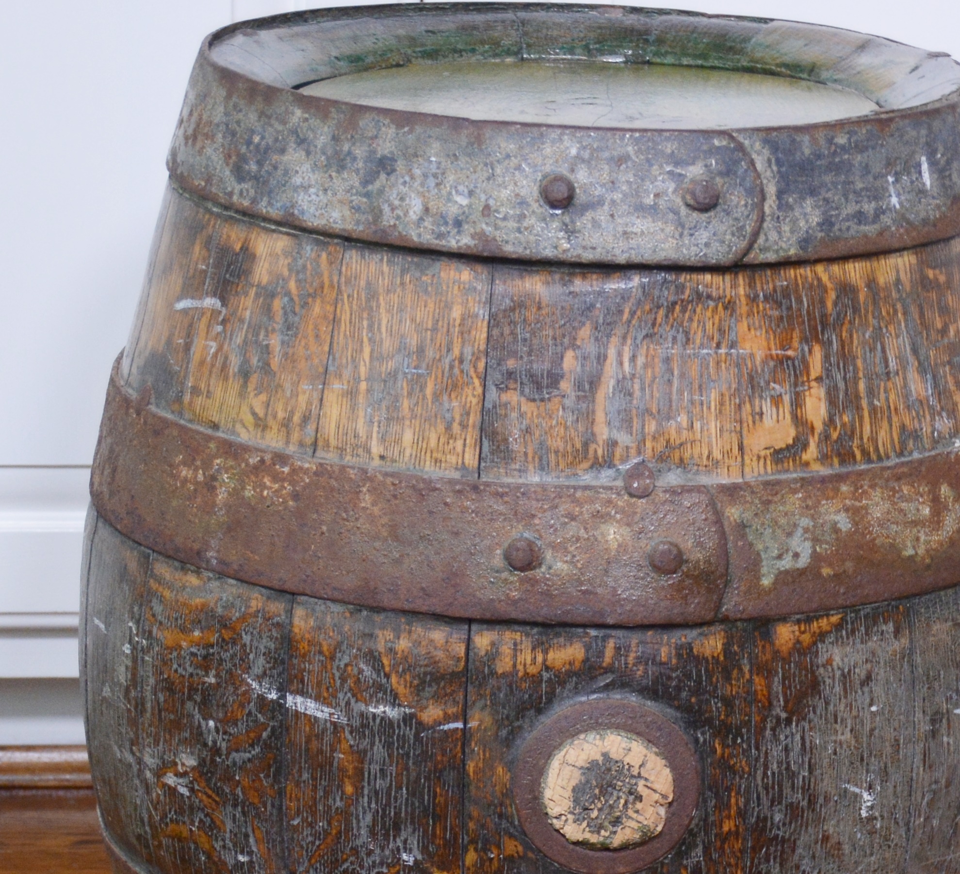 Vintage Schmidt and Sons Powder Keg