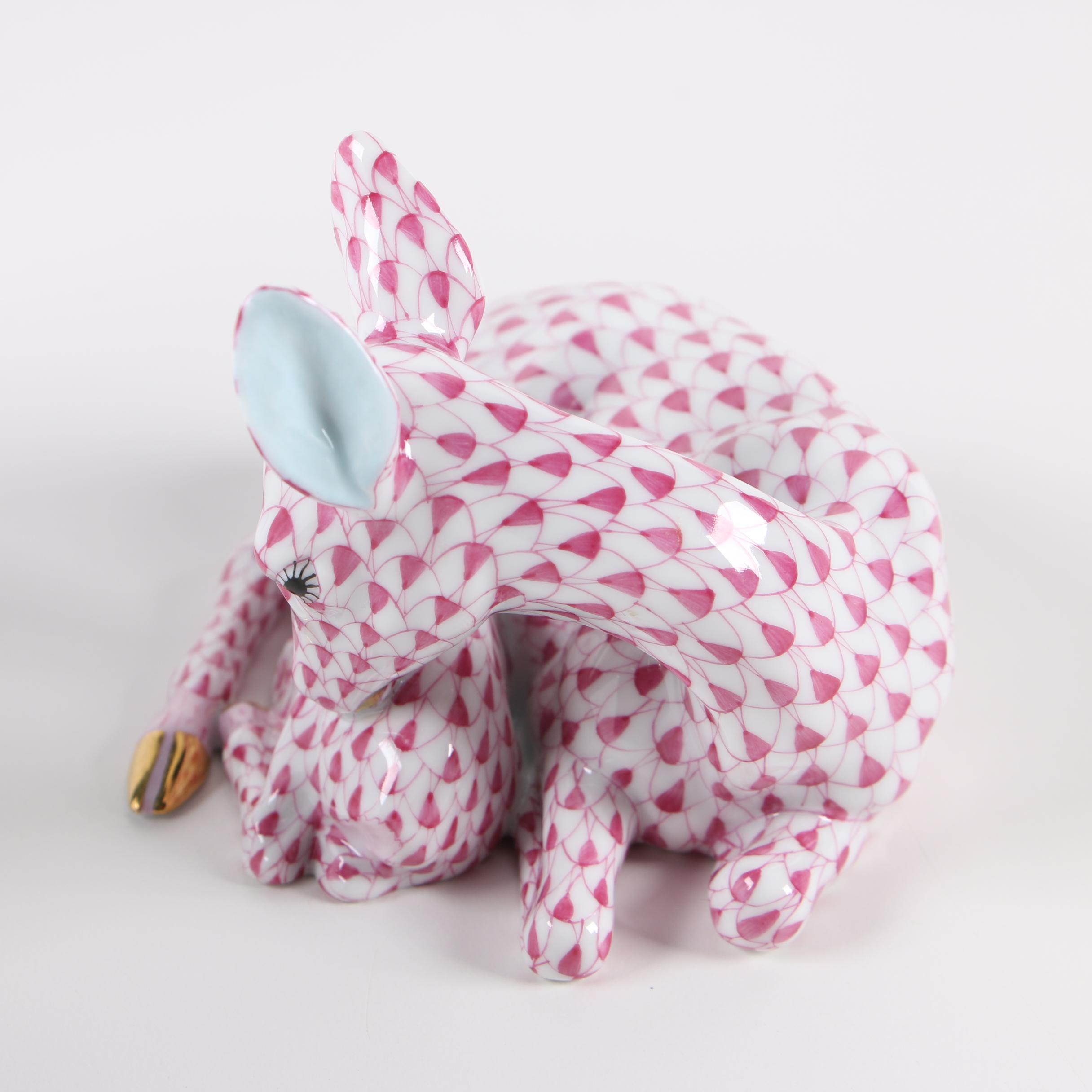 Herend Raspberry Fishnet "Deer with Fawn" Porcelain Figurine