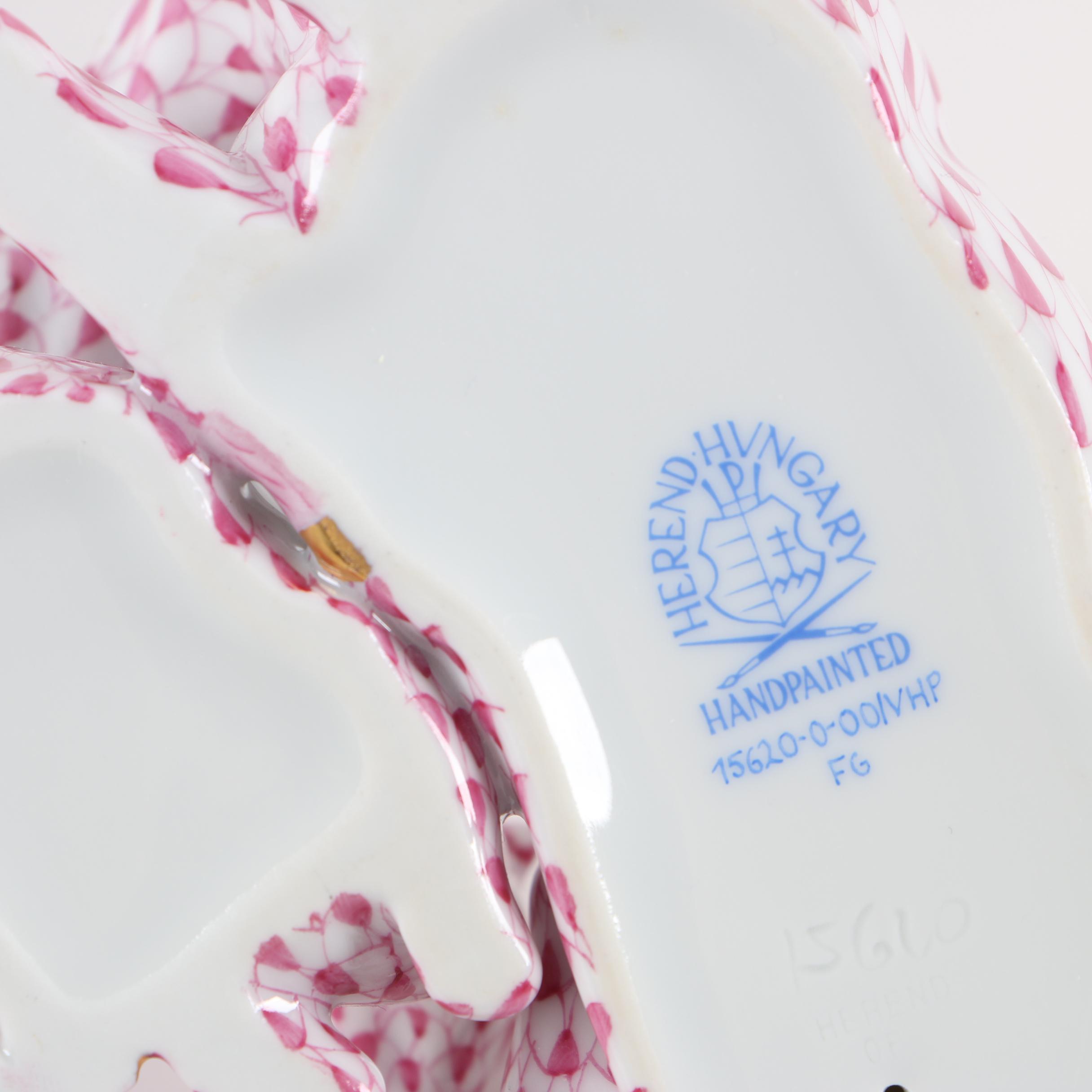 Herend Raspberry Fishnet "Deer with Fawn" Porcelain Figurine