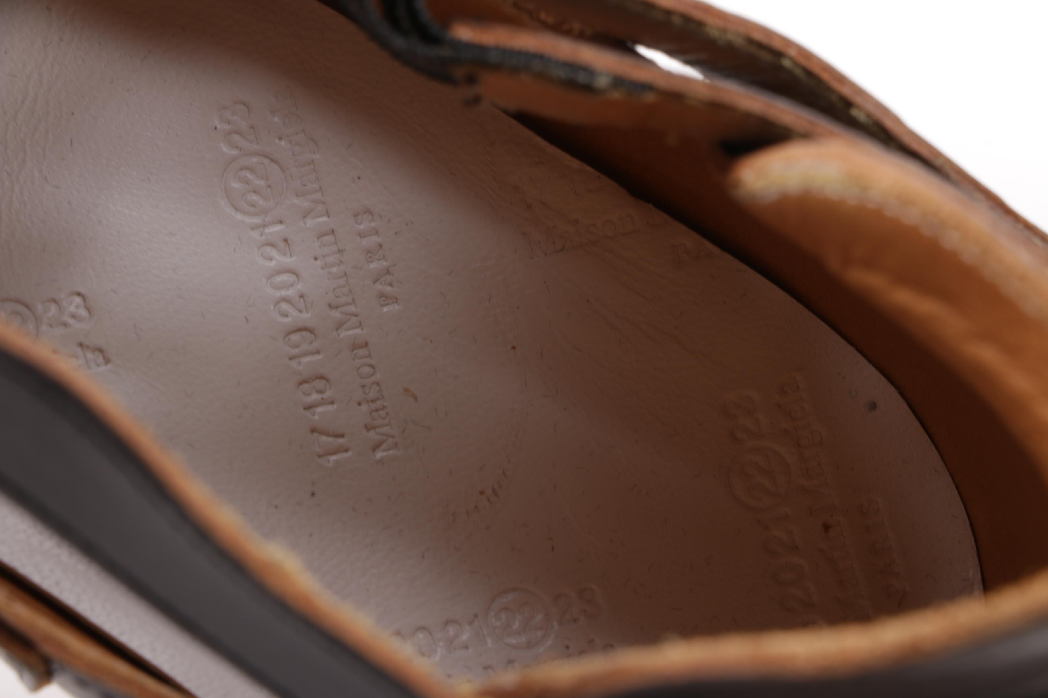 Women's Maison Martin Margiela MM22 Brown Leather Buckle Strap Pointed Toe Shoes