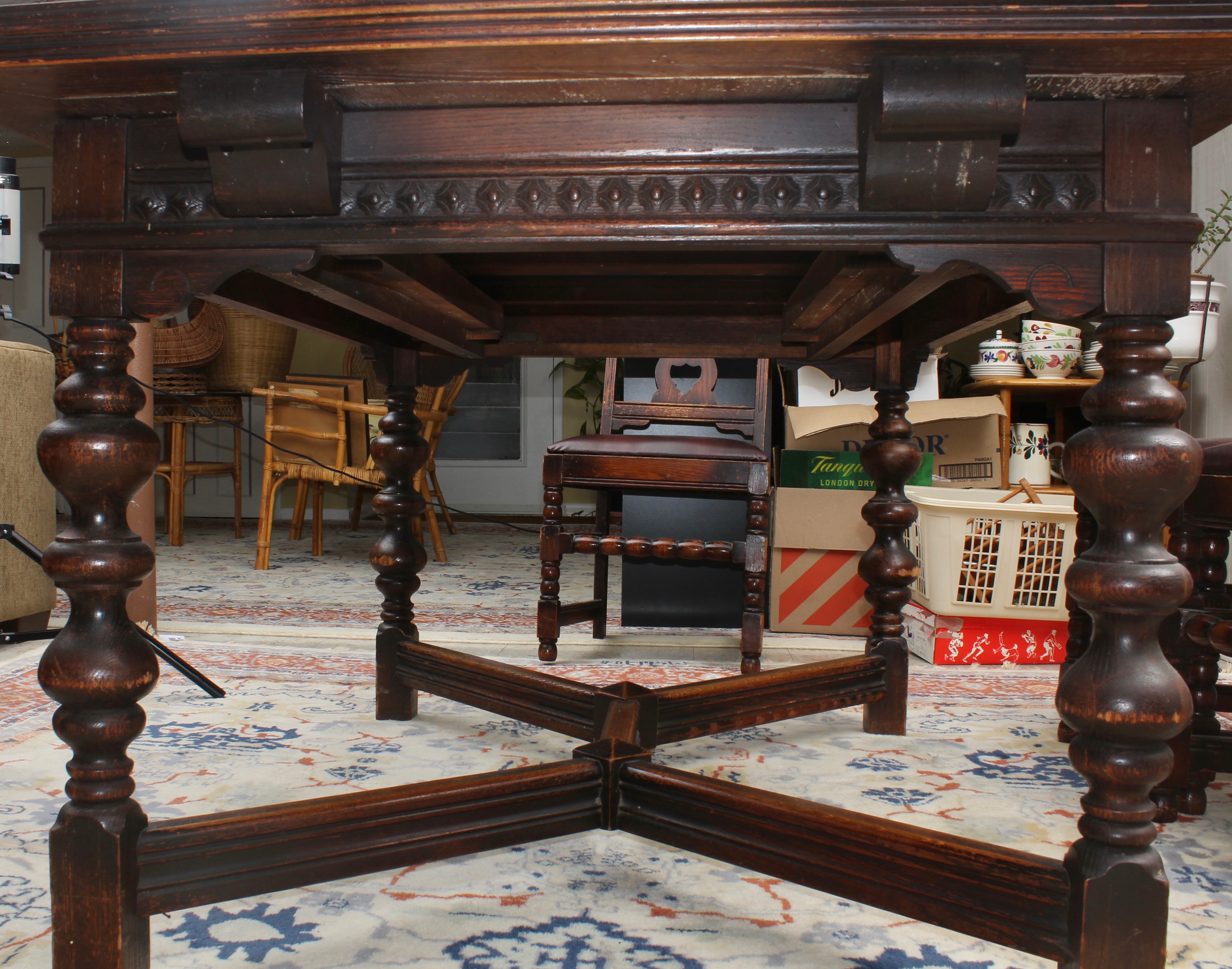 Vintage Mediterranean Style Mahogany Dining Table and Chairs
