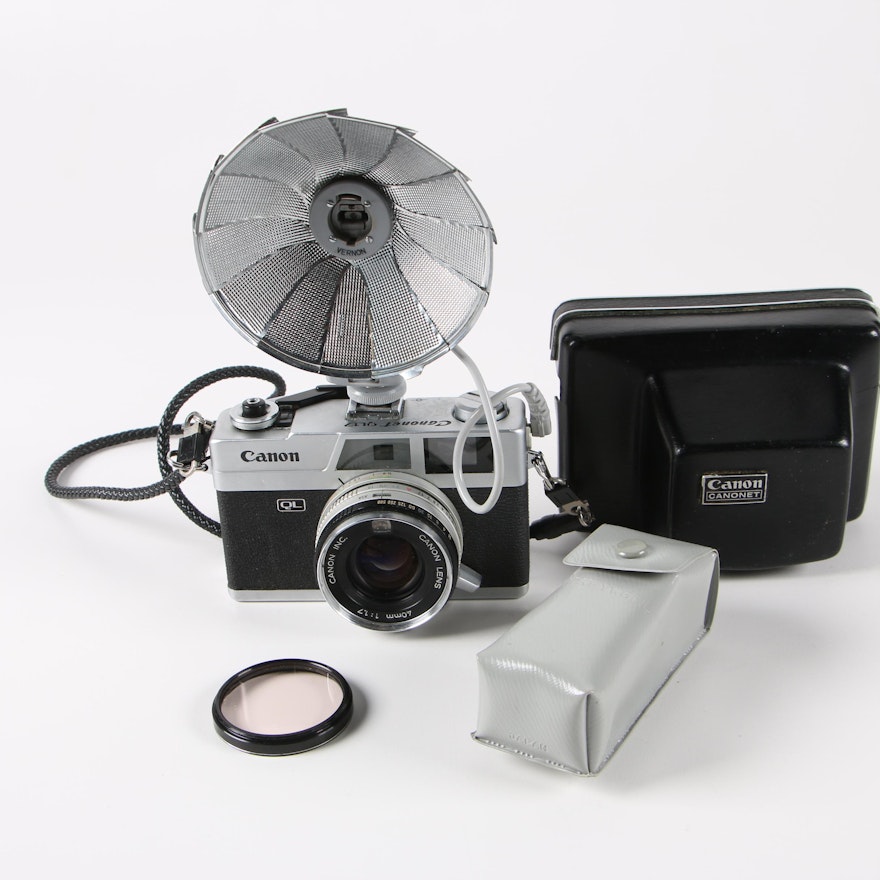 Canon Canonet QL17 Camera with Case and Vernon Flash