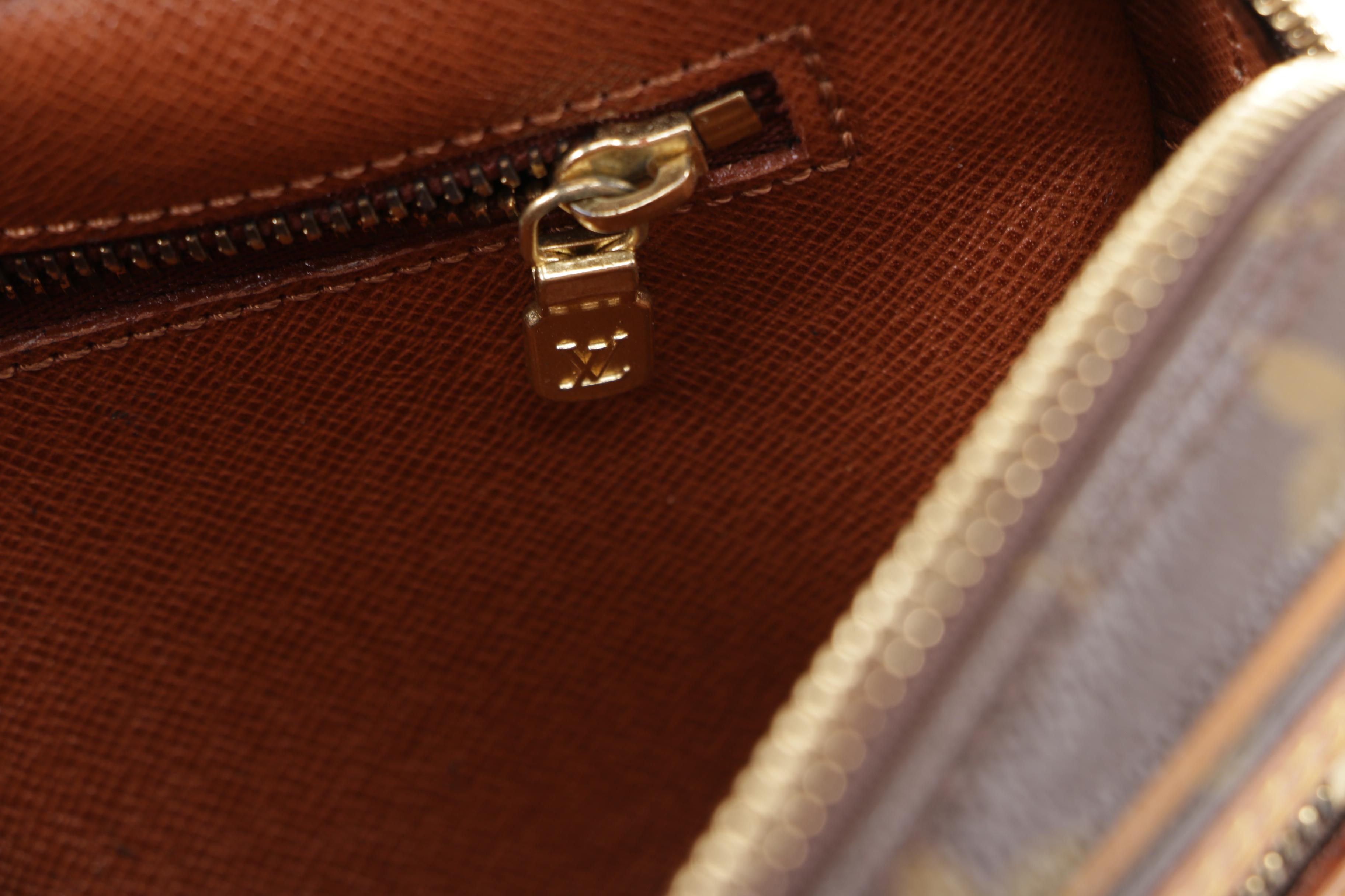 1991 Vintage Louis Vuitton Paris Marly Dragonne Monogram Canvas Wristlet