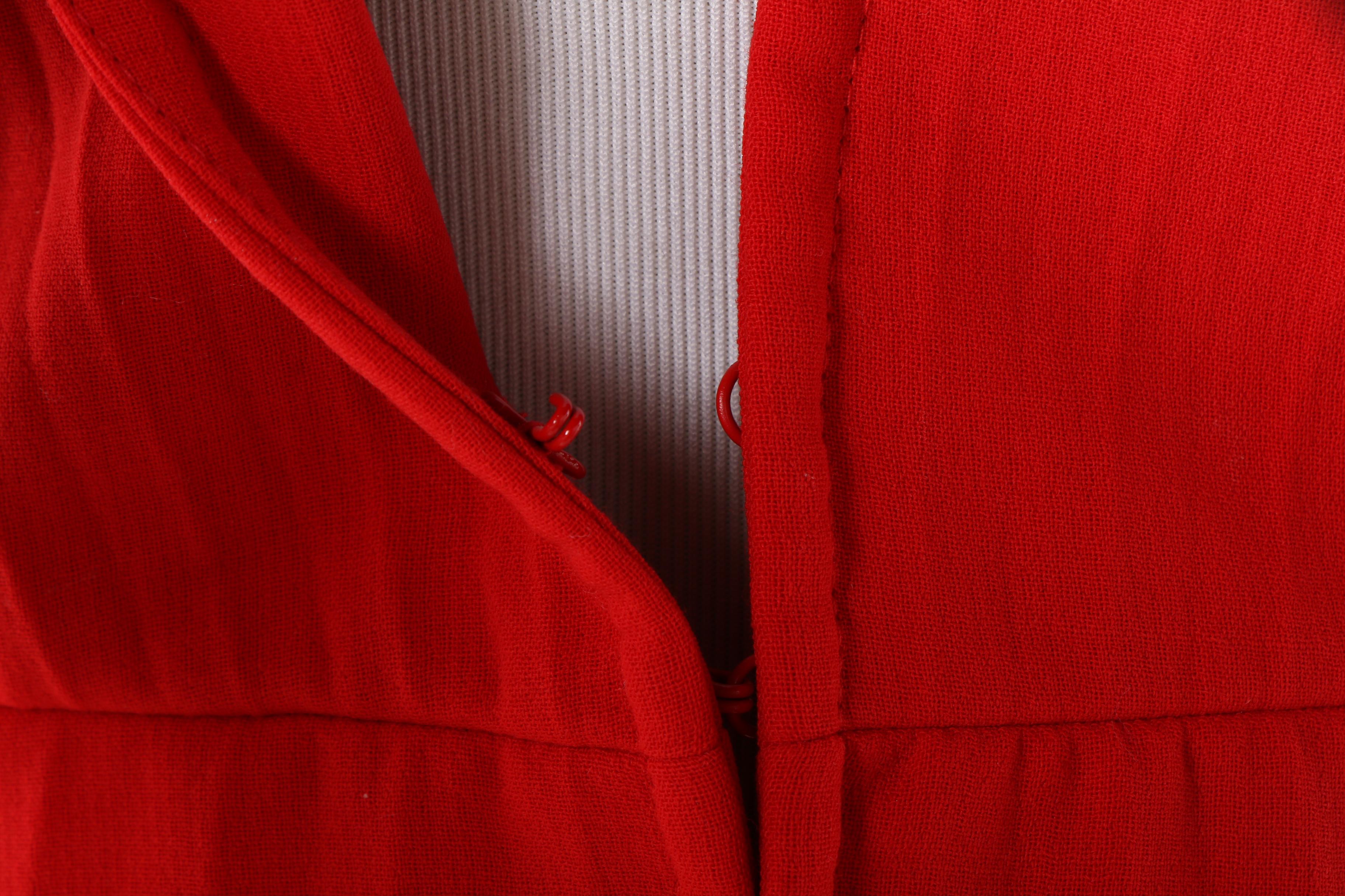 Women's Circa 2000 Valentino Red Plunging V-Cut Wool Skirt Suit