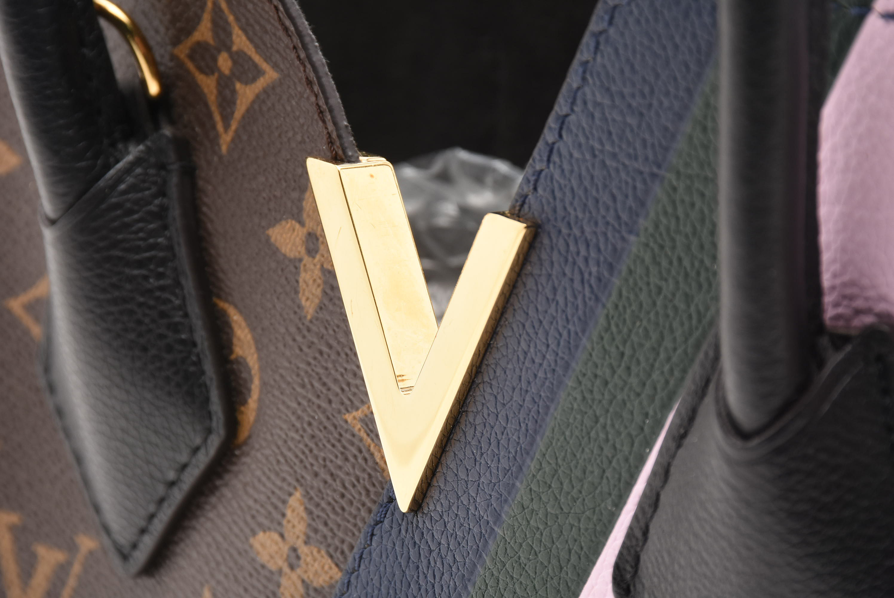 Louis Vuitton Cruise 2017 Limited Edition Monogram Canvas "Kimono" PM Bag