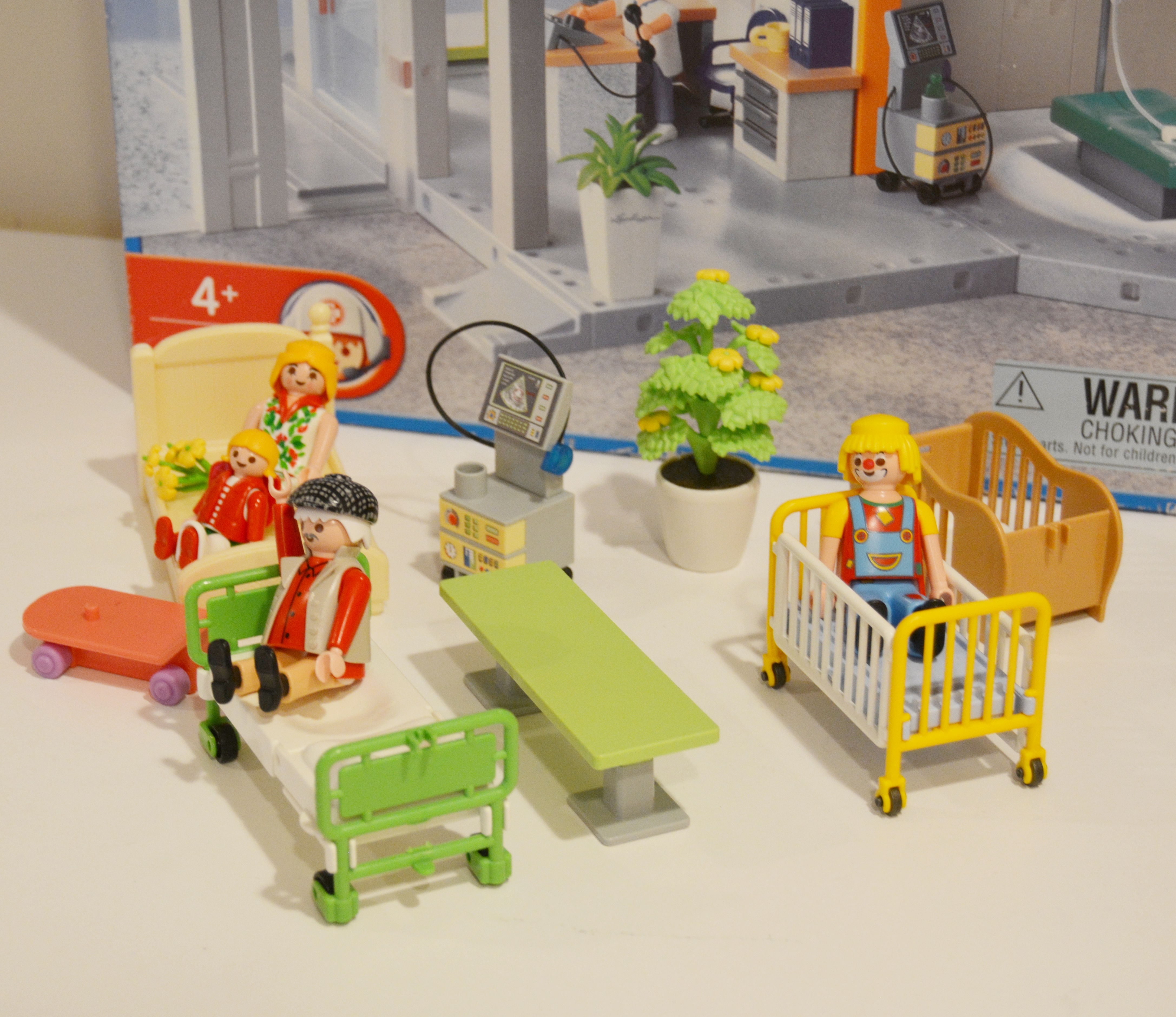 Playmobil Clinic #4404, Hasbro Littlest Pet Shop and Accessories