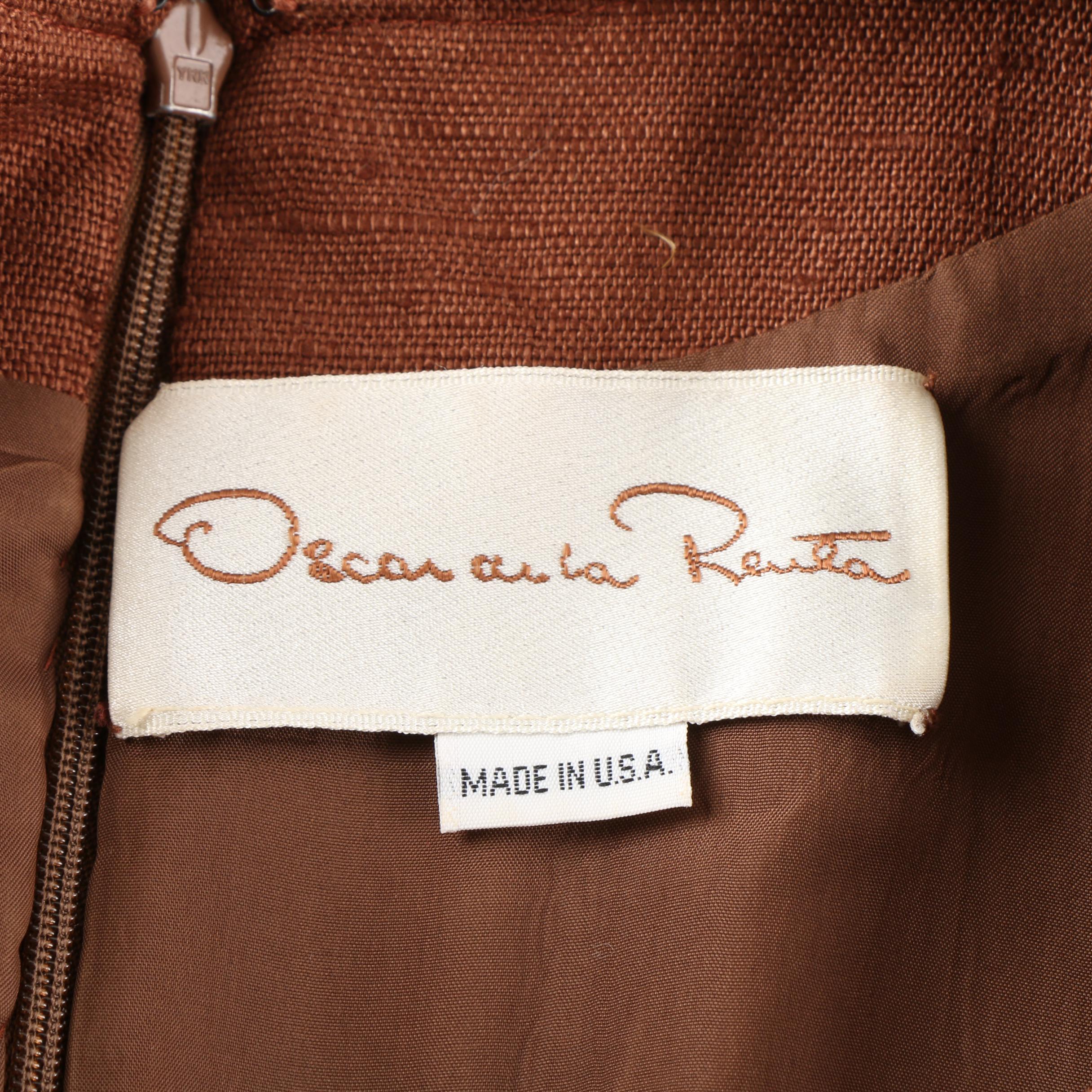 Women's 1990s Vintage Oscar de la Renta Chocolate Brown Wool Blend Shift Dress