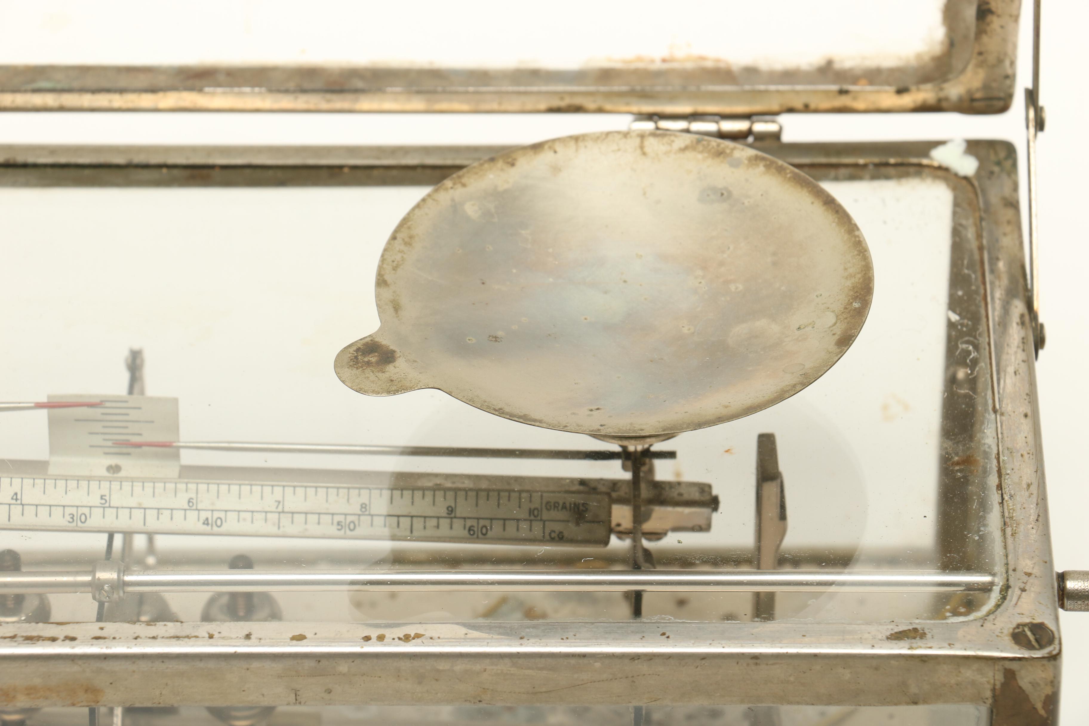 Torsion Balance Co. Style 268 Apothecary Scale