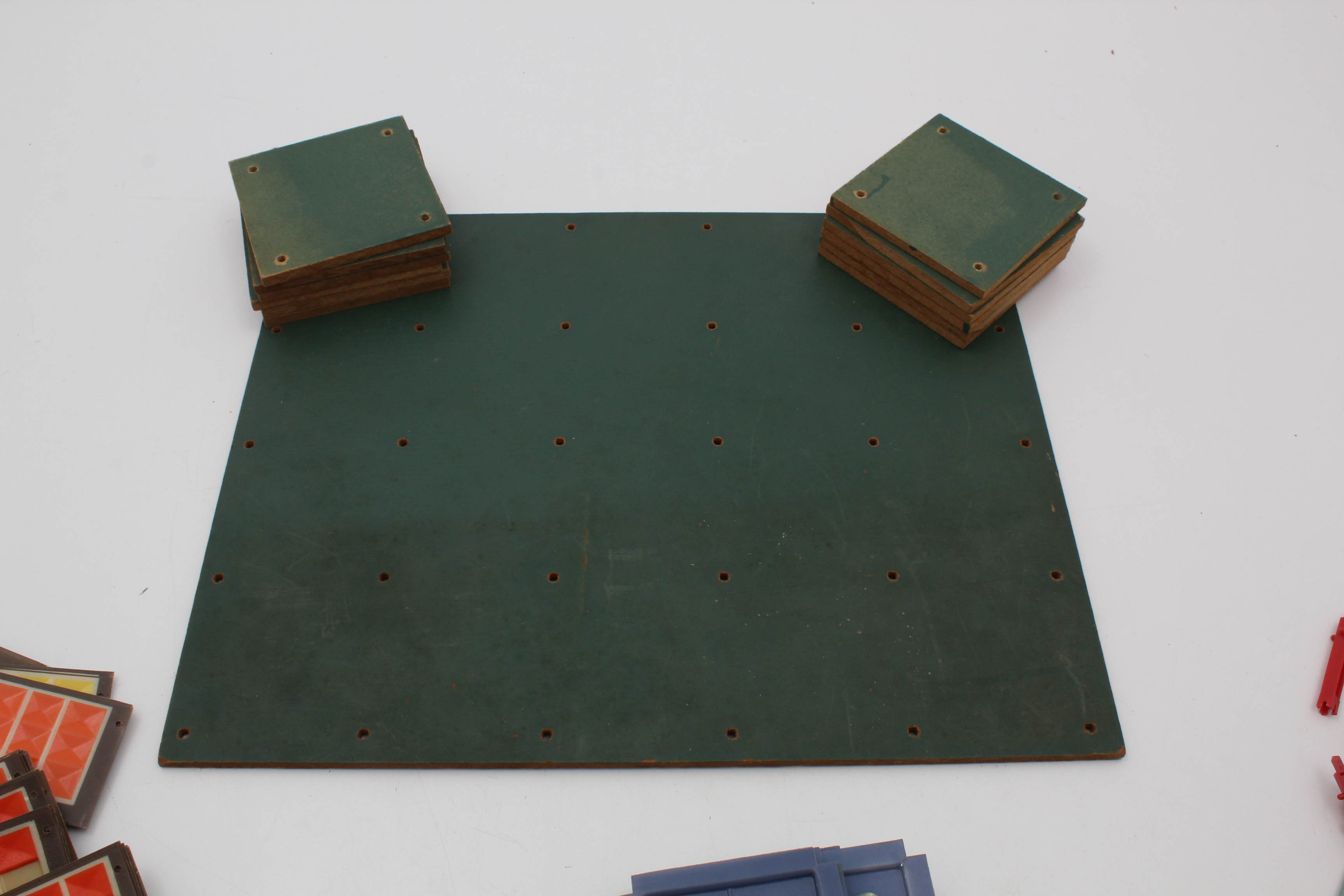 Vintage 1958 Kenner "Girder and Panel Building Set"