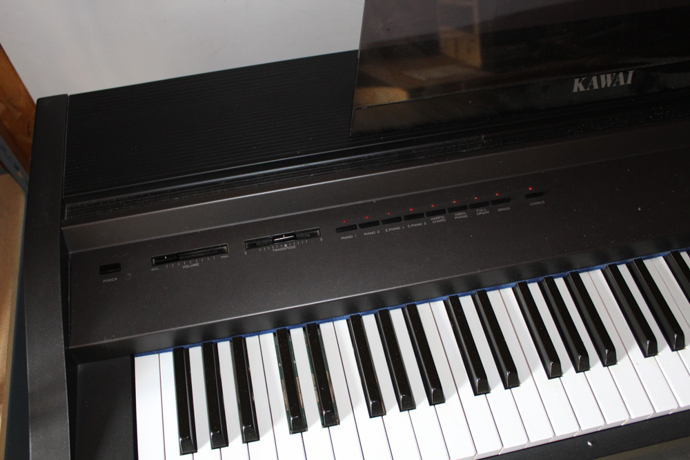 Kawai 150 Keyboard with Bench