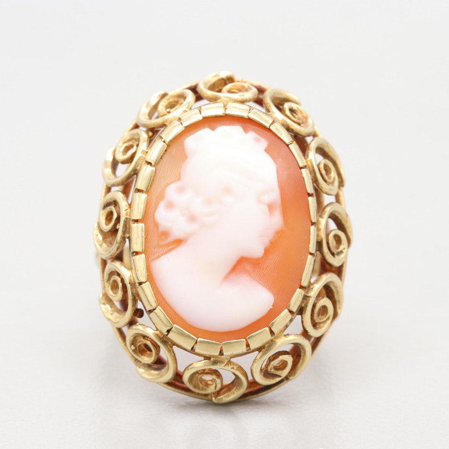 14K Yellow Gold Helmet Shell Cameo Ring