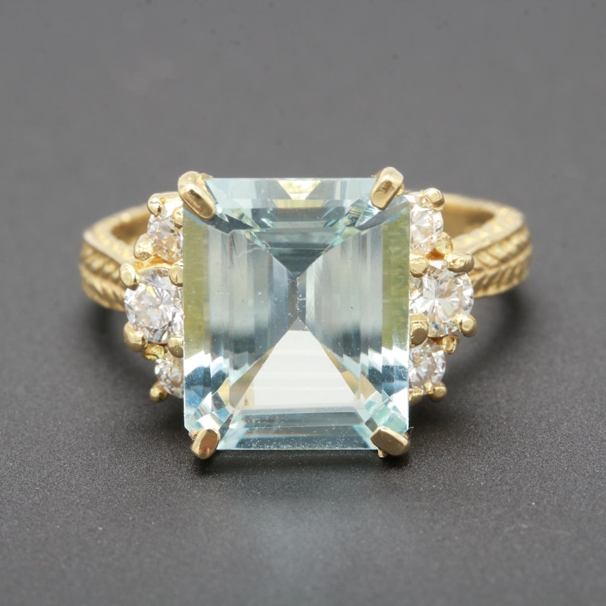 18K Yellow Gold Aquamarine and Diamond Ring