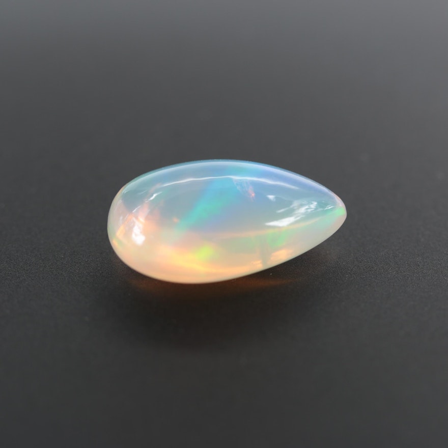 Loose 7.47 CT Opal