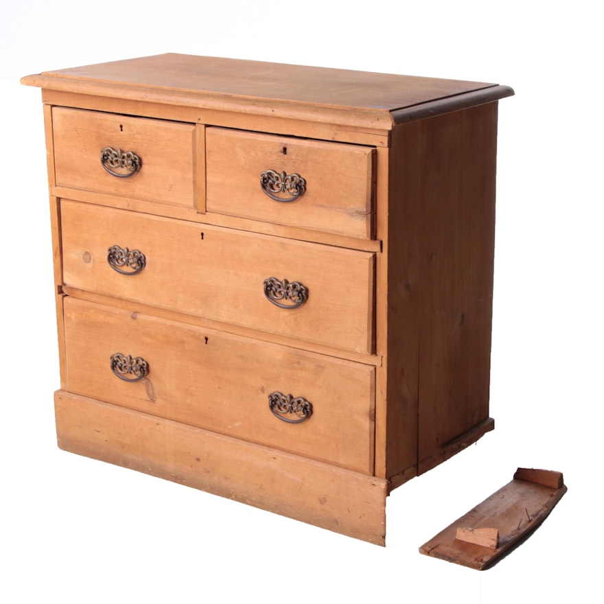 American Pine Chest of Drawers, 19th Century