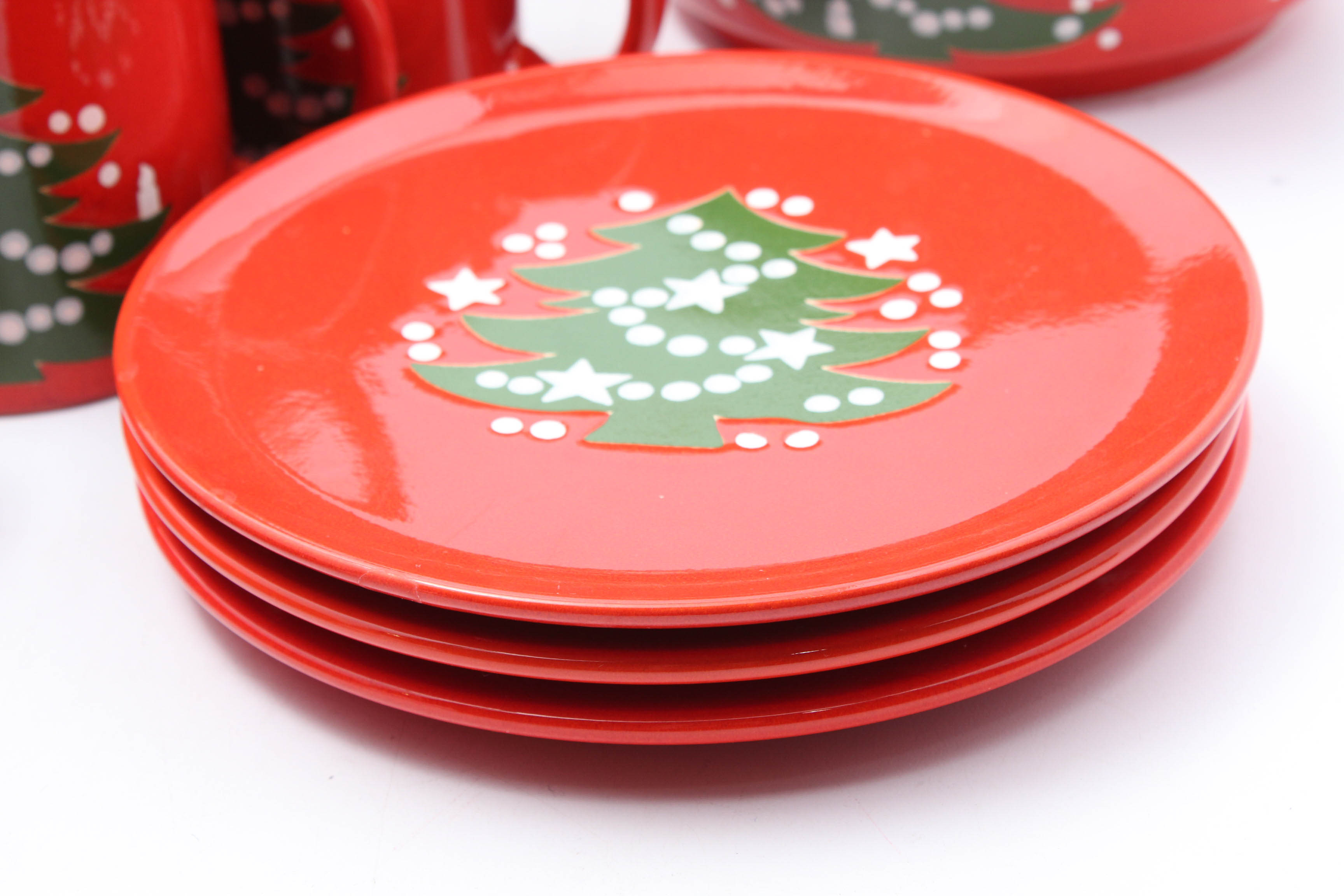 Waechtersbach Christmas Tree Dinnerware