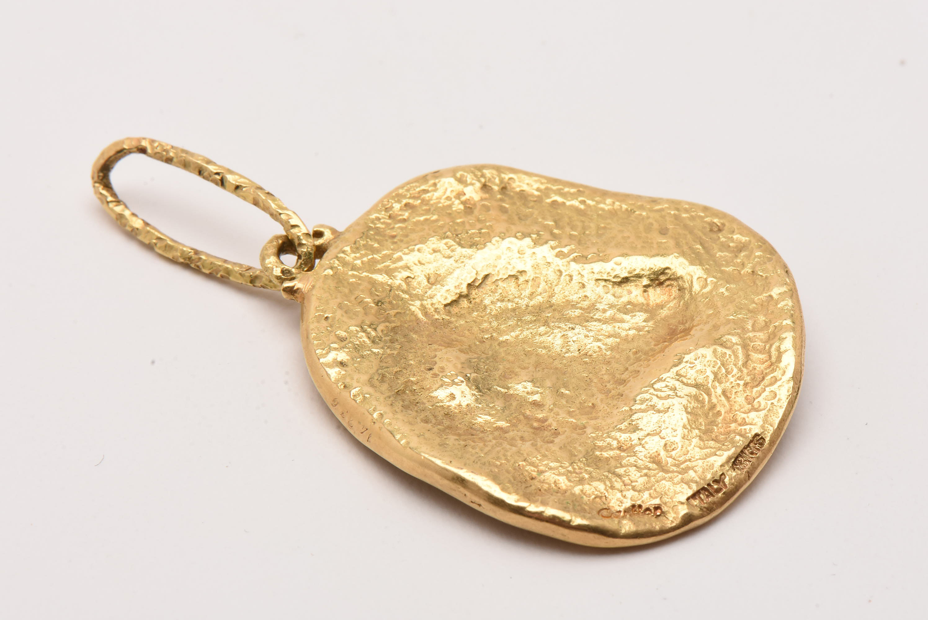Circa 1970s Cartier 18K Yellow Gold "Ariete" Aries Zodiac Hammered Pendant
