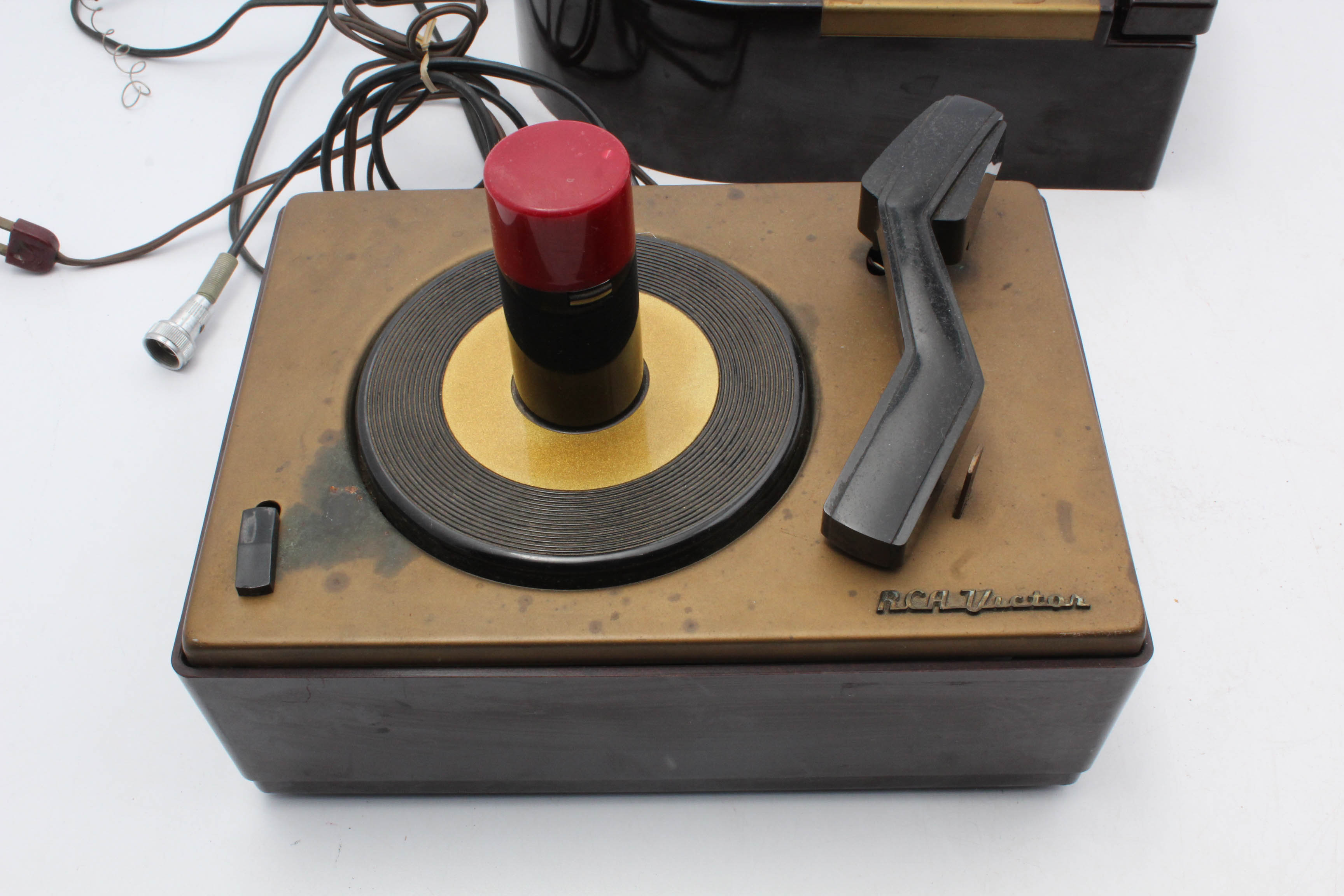 1940s RCA Victor Bakelite Turntable