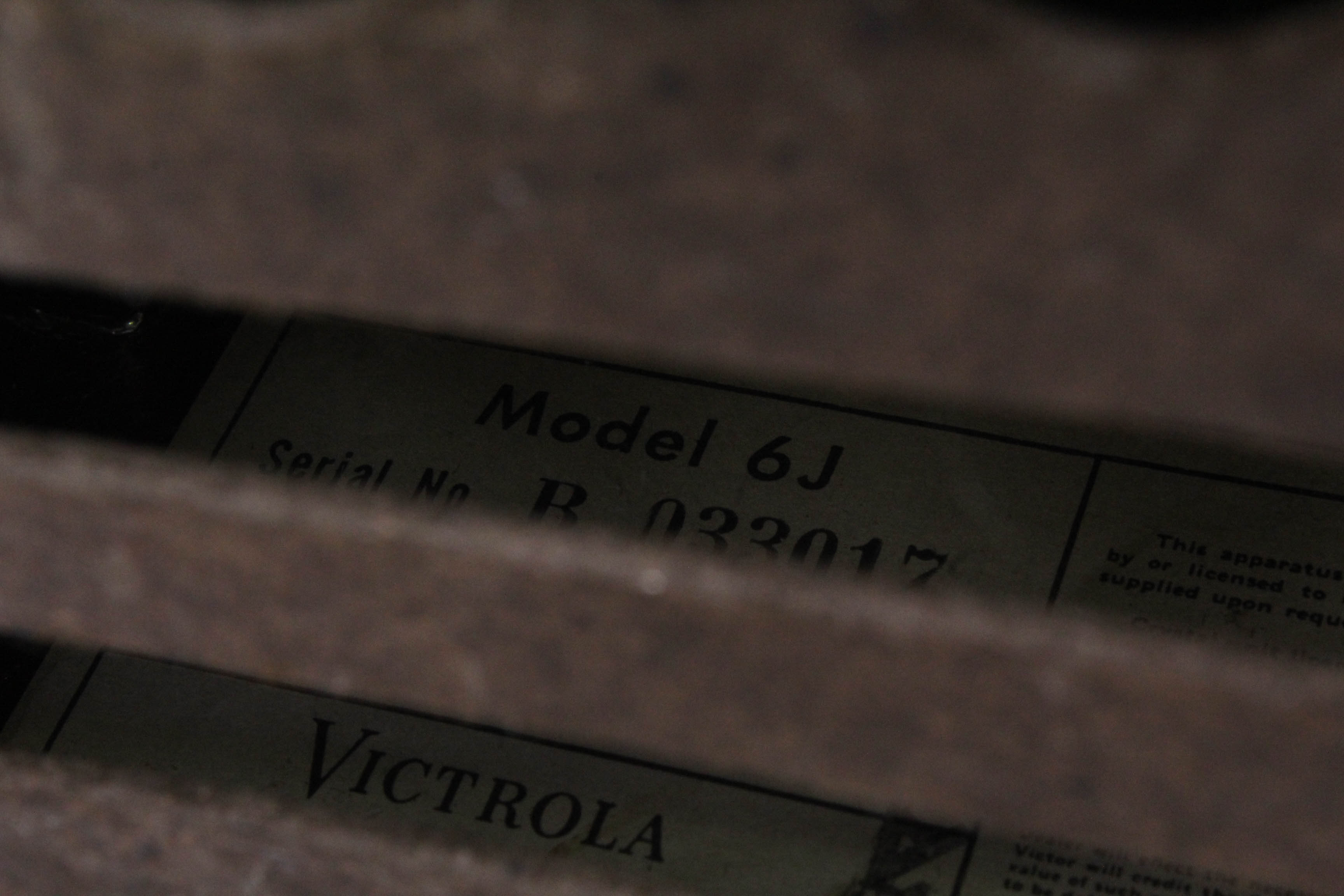 1940s RCA Victor Bakelite Turntable