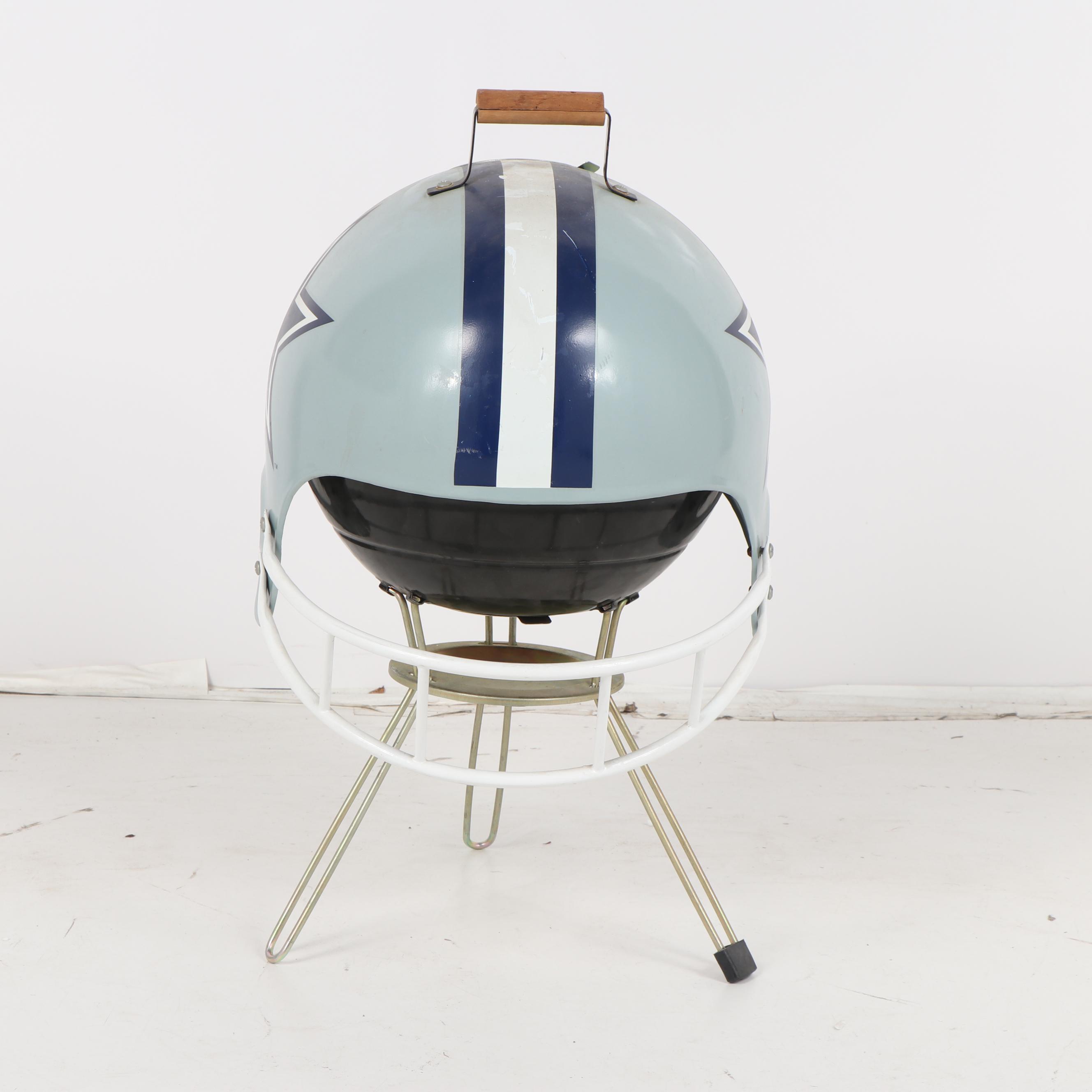 Vintage Dallas Cowboy's Helmet Miniature Tailgating BBQ Grill