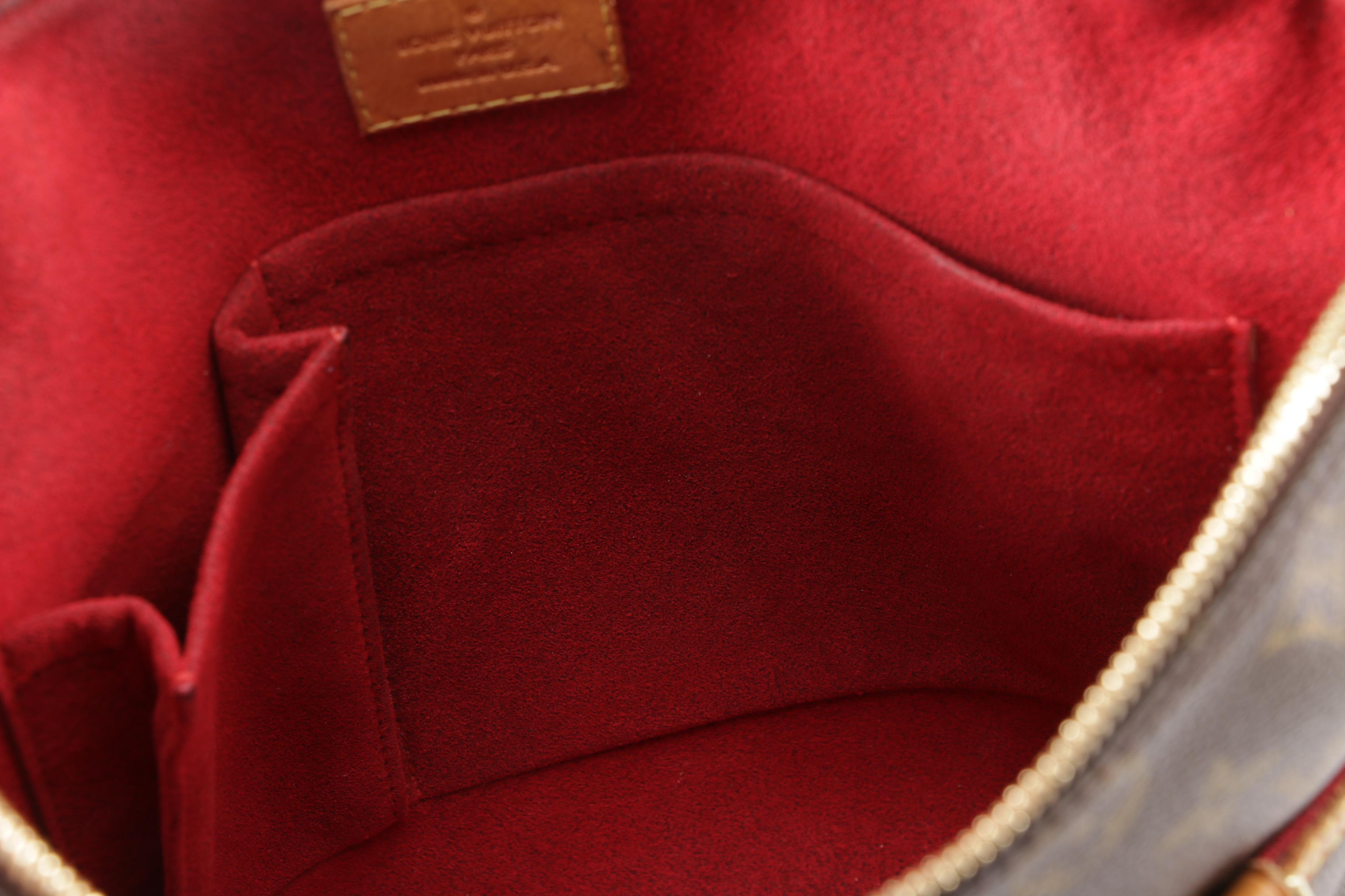 2004 Louis Vuitton Monogram Canvas Sac Coussin GM Shoulder Bag