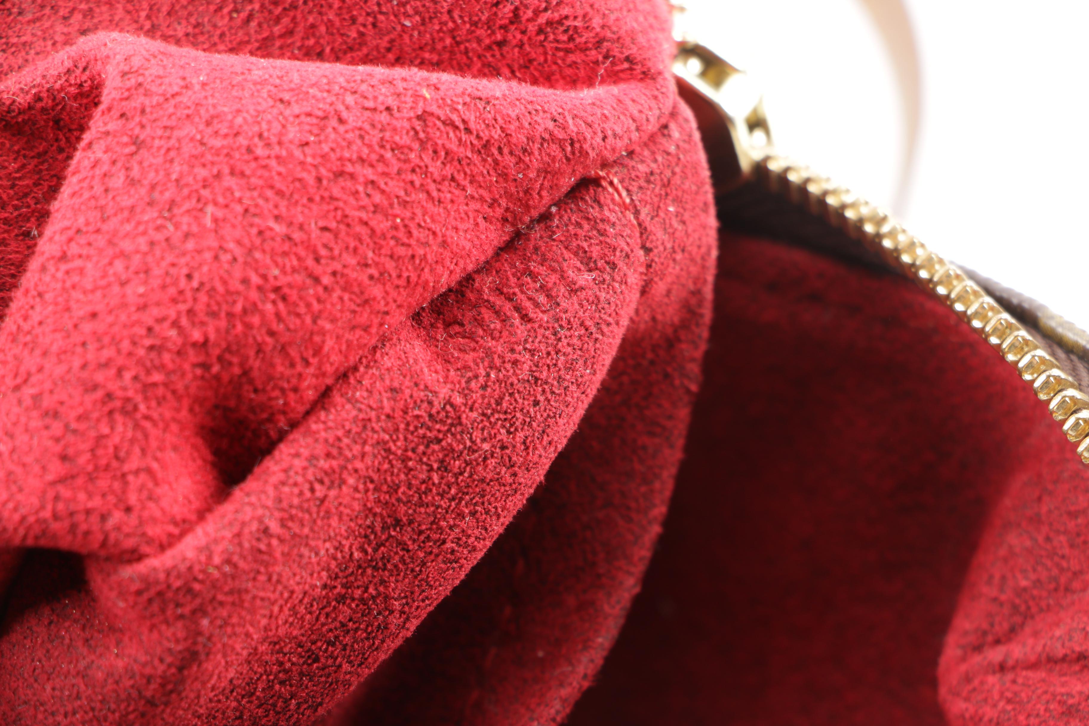 2004 Louis Vuitton Monogram Canvas Sac Coussin GM Shoulder Bag