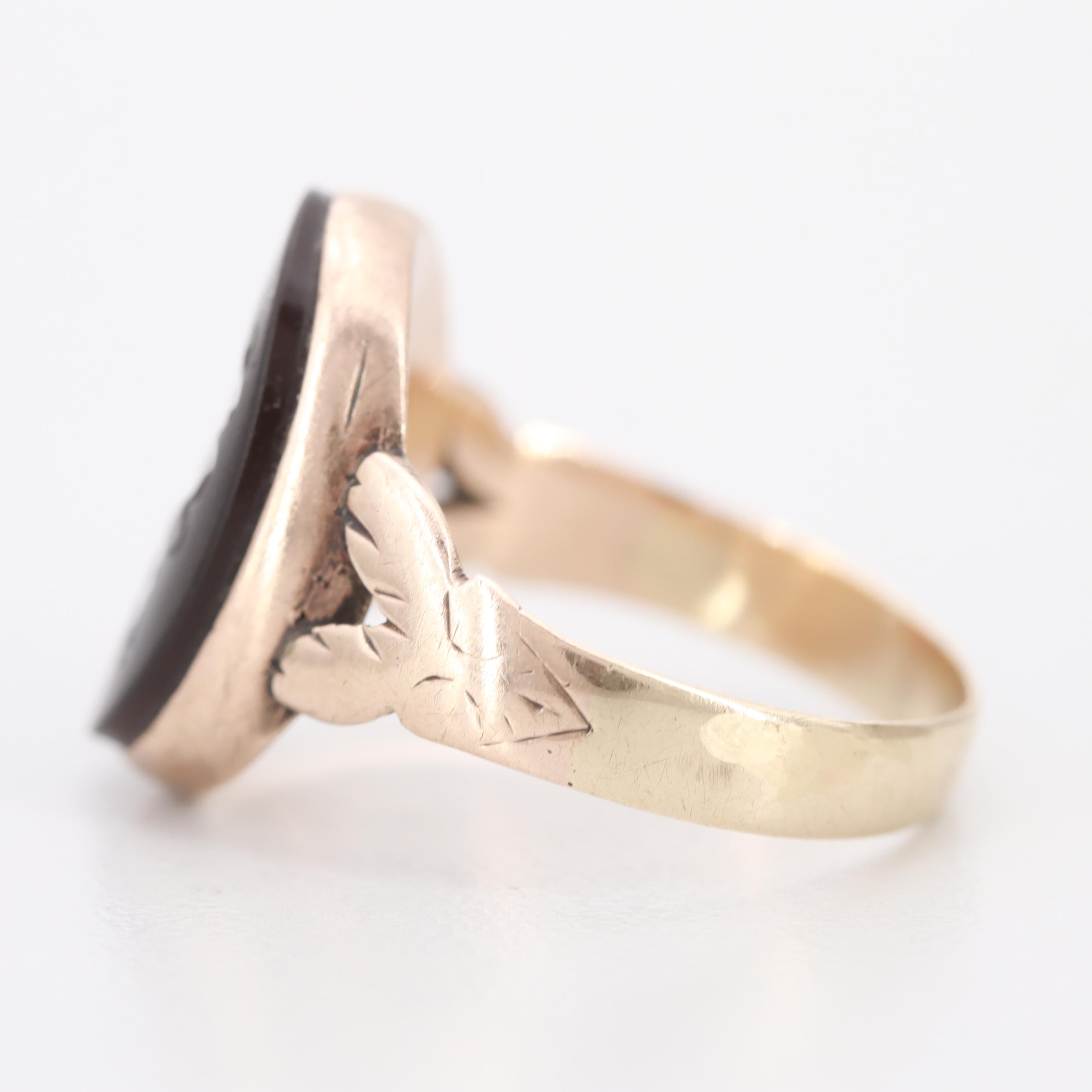 Victorian 10K Yellow Gold Black Onyx Intaglio Ring