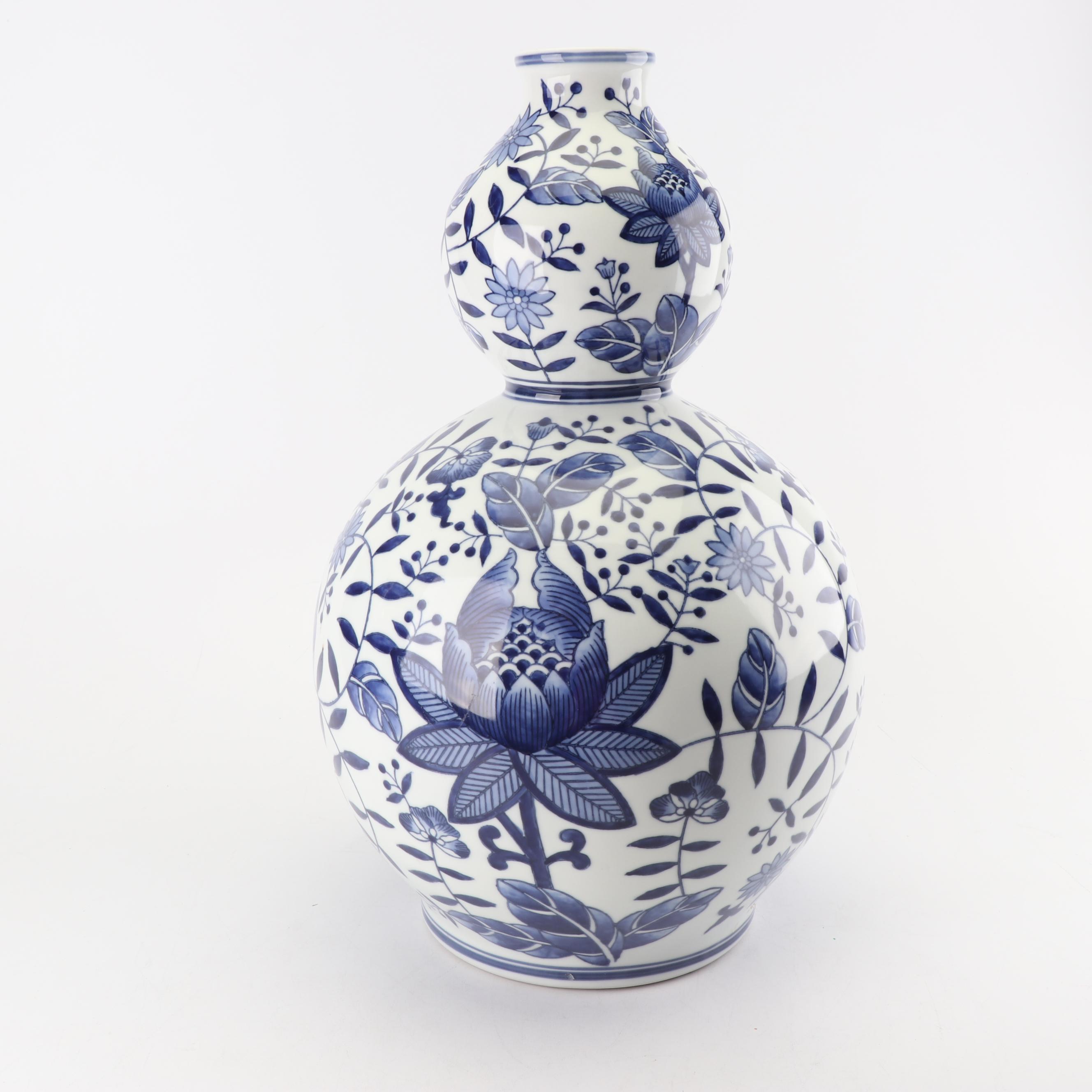 Chinese Ceramic Double Gourd Vase with Floral Motif
