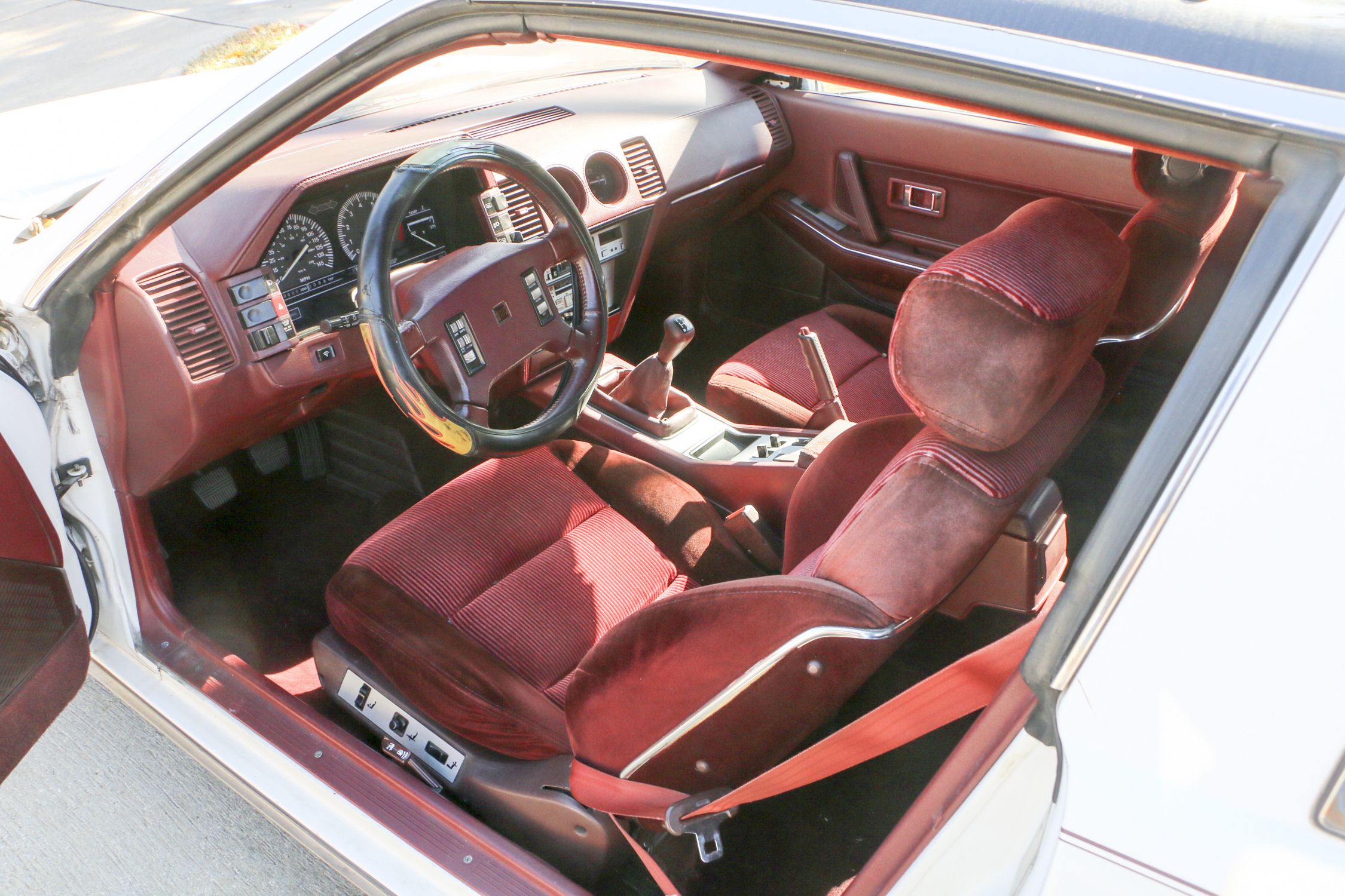 1987 Nissan 300ZX 2-Door Hatchback