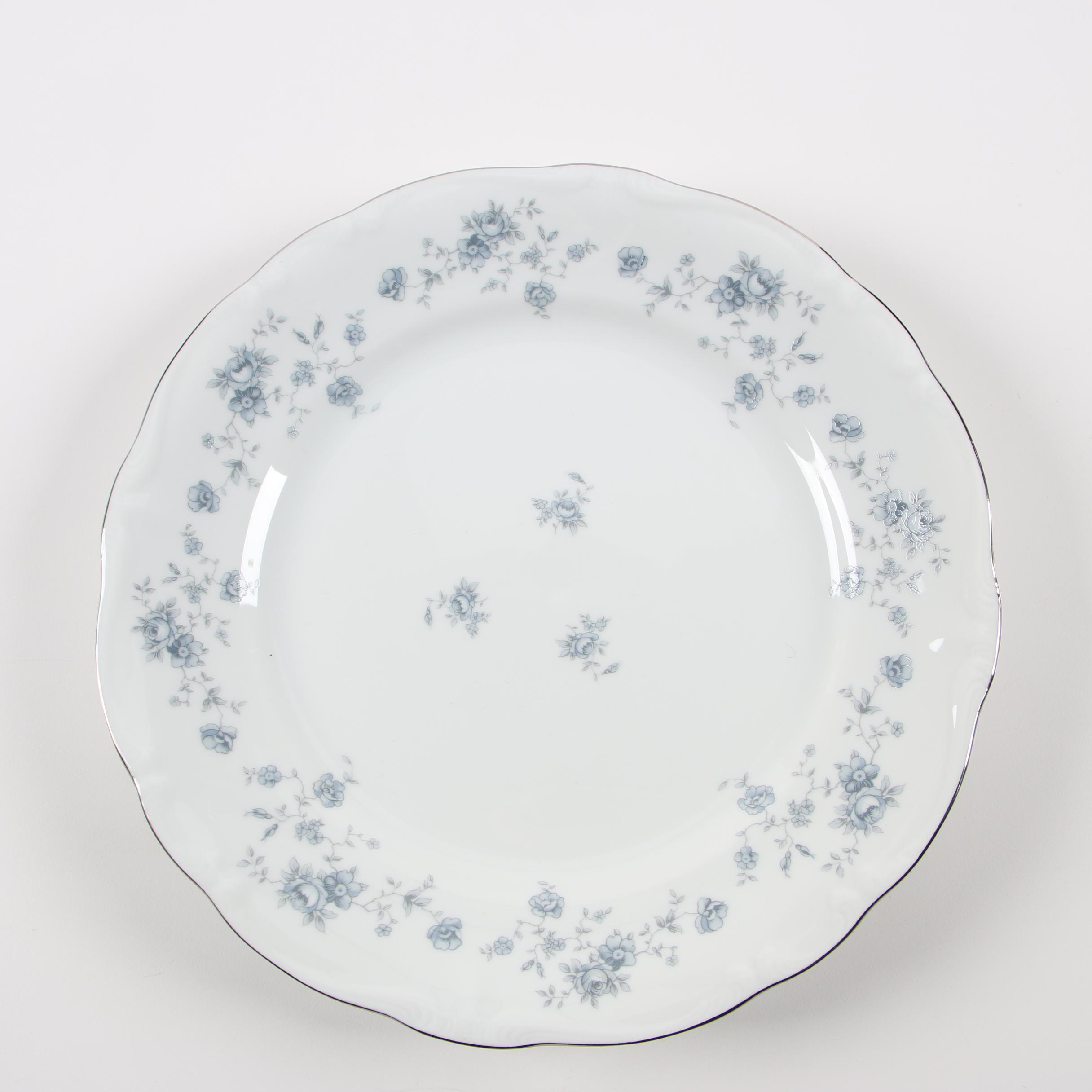Johann Haviland "Blue Garland" Porcelain Dinnerware, Late 20th Century