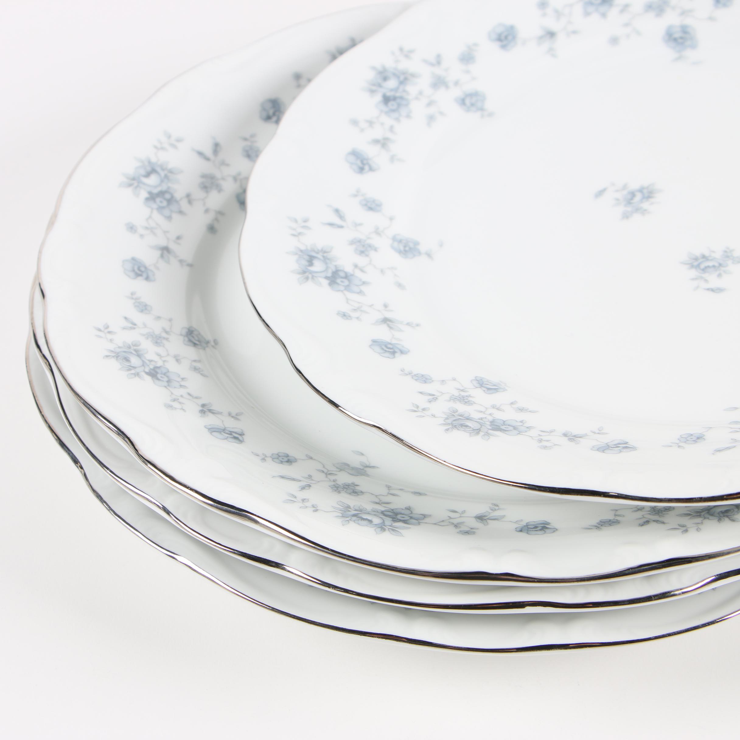 Johann Haviland "Blue Garland" Porcelain Dinnerware, Late 20th Century