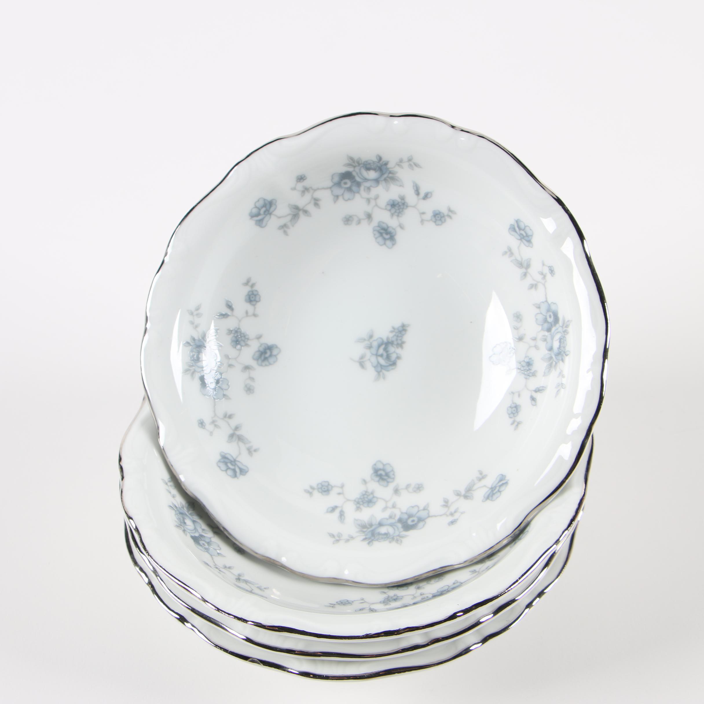 Johann Haviland "Blue Garland" Porcelain Dinnerware, Late 20th Century