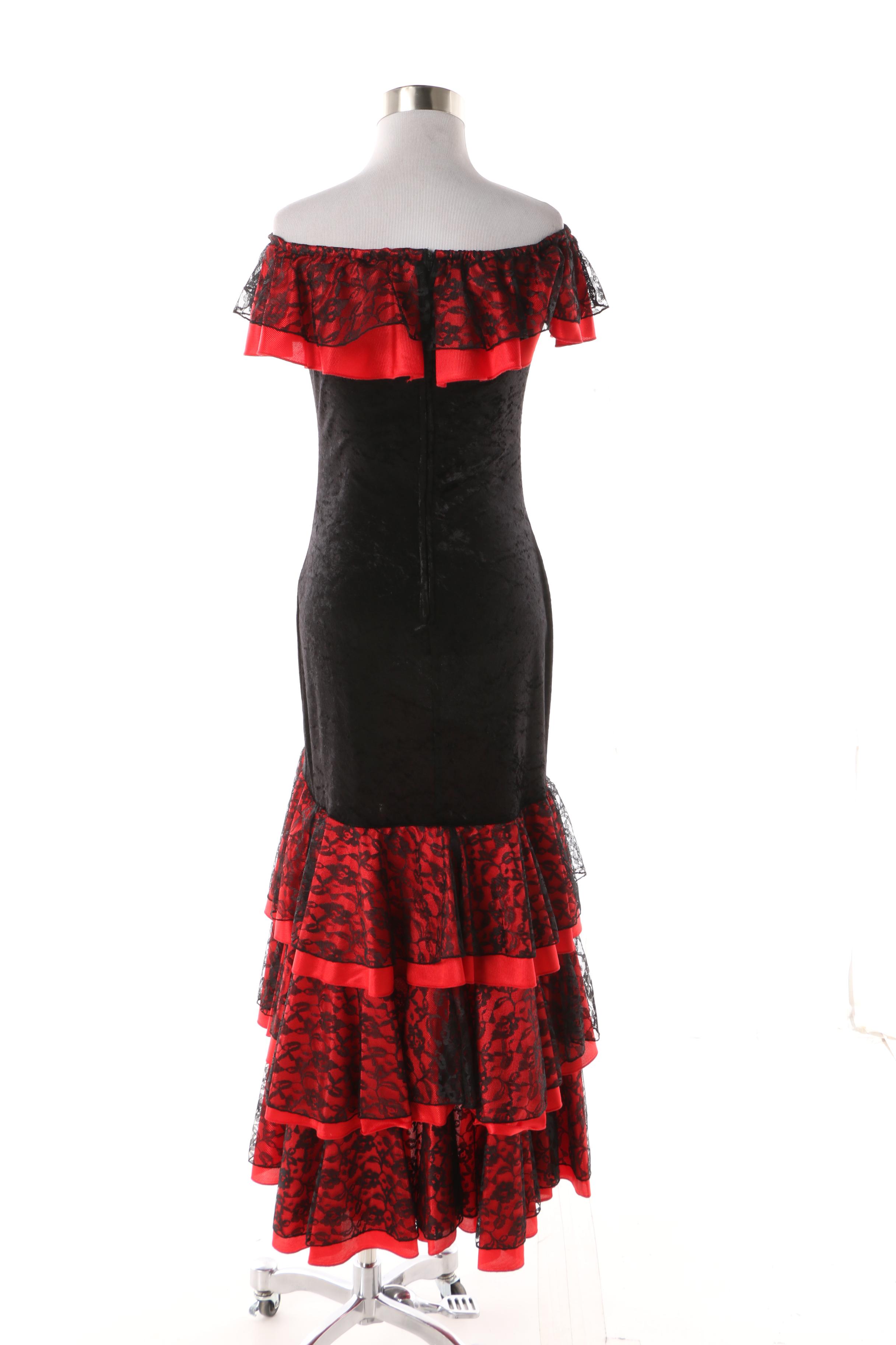 InCharacter "Senorita" Costume Set and "Renaissance Man" Black Wig