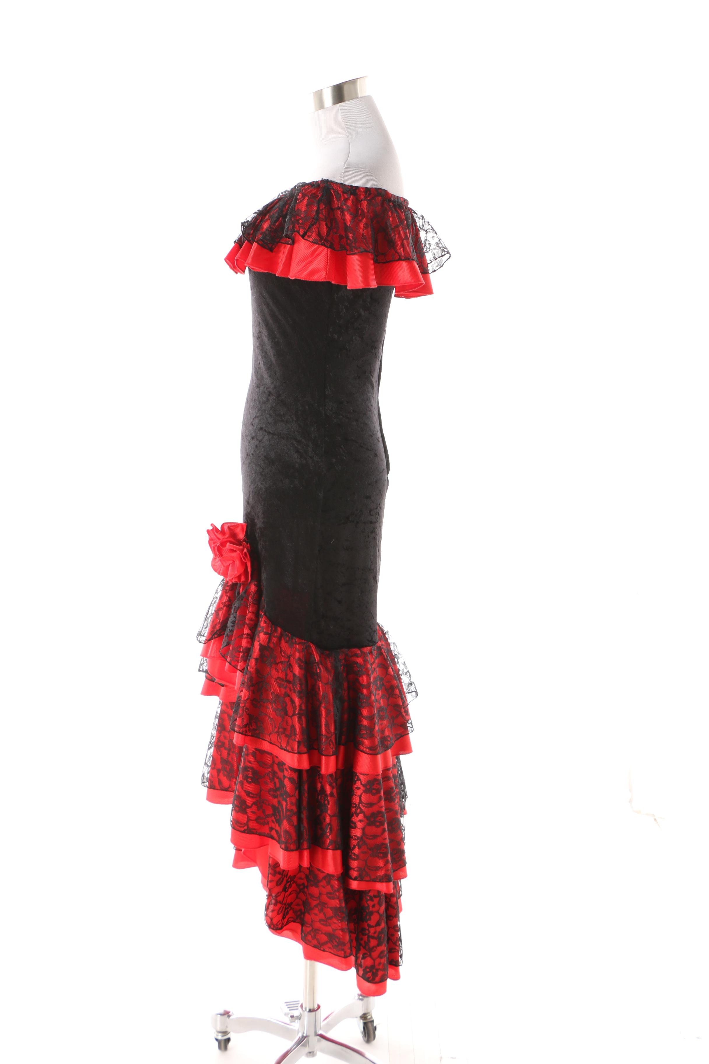 InCharacter "Senorita" Costume Set and "Renaissance Man" Black Wig