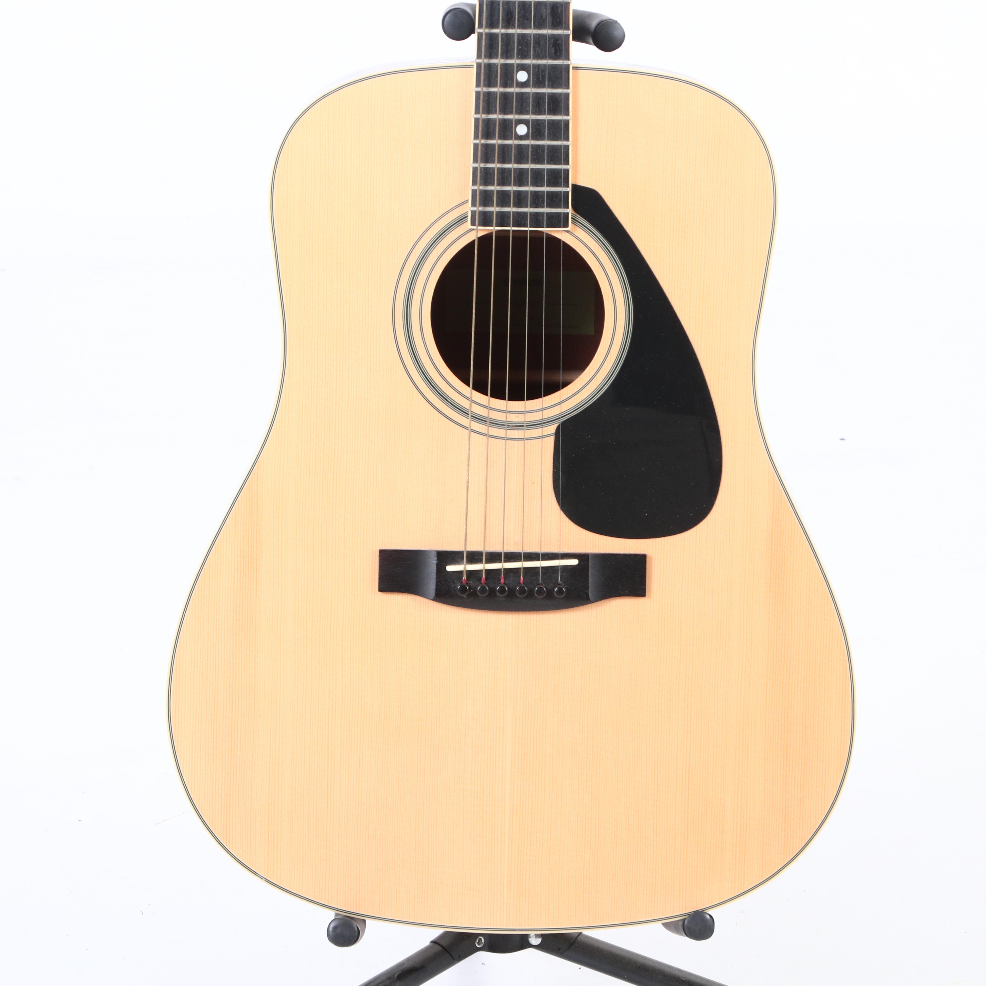 Yamaha FD02 Dreadnought Acoustic Guitar