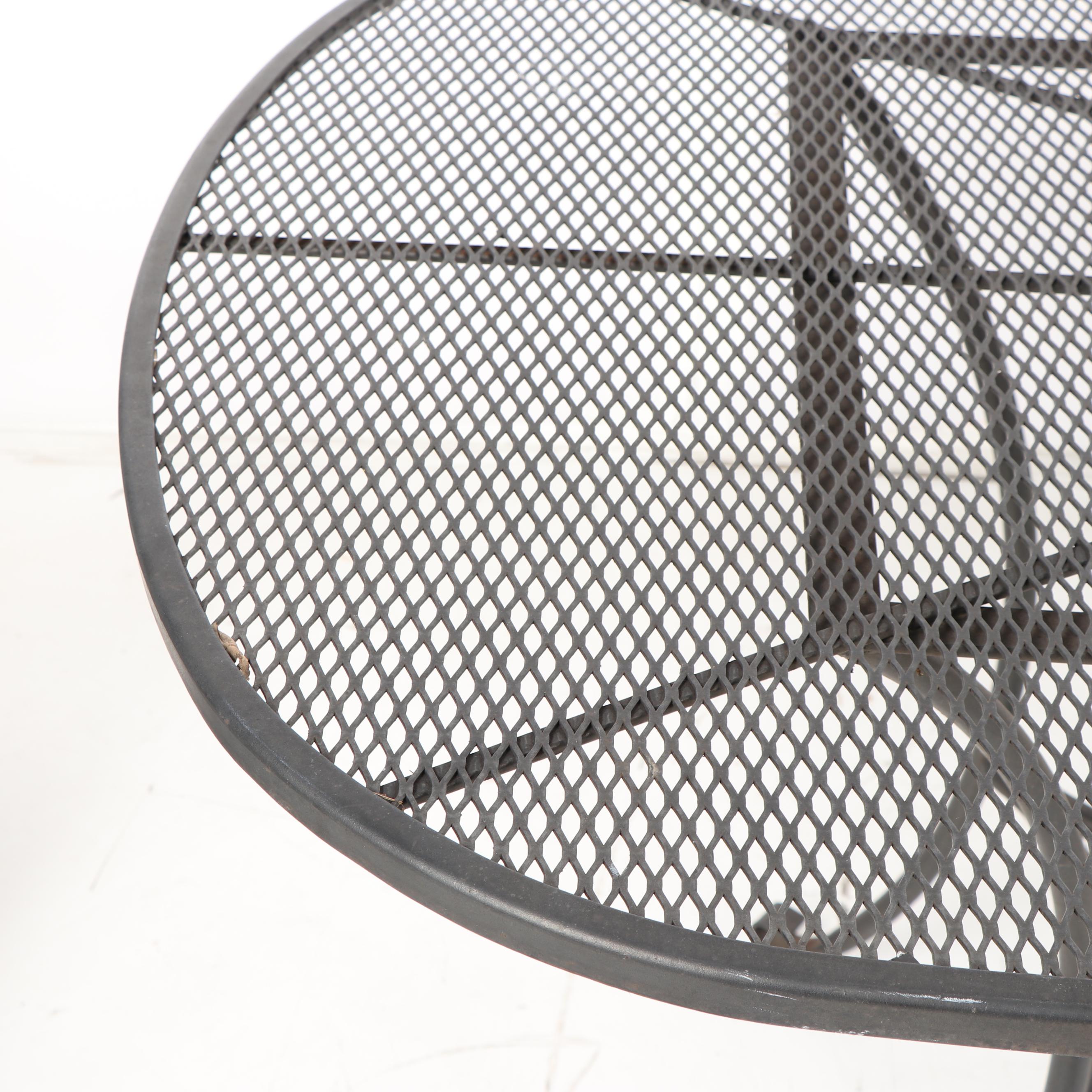 "Summer Classics" Metal Patio Table and Chairs