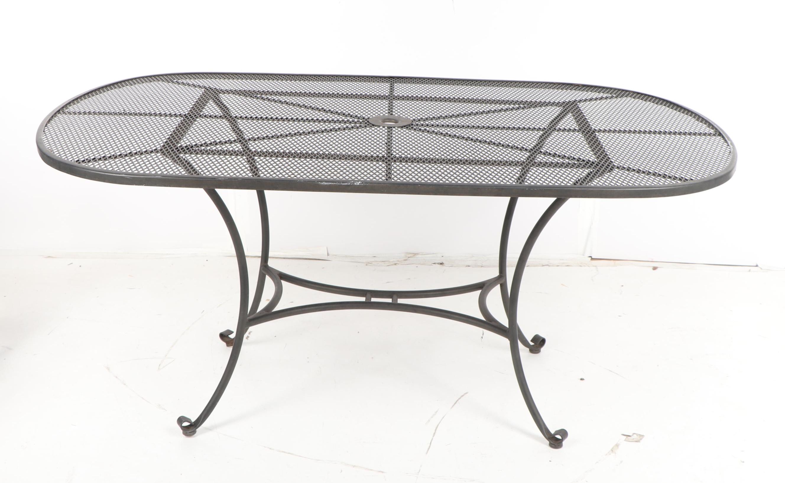 "Summer Classics" Metal Patio Table and Chairs