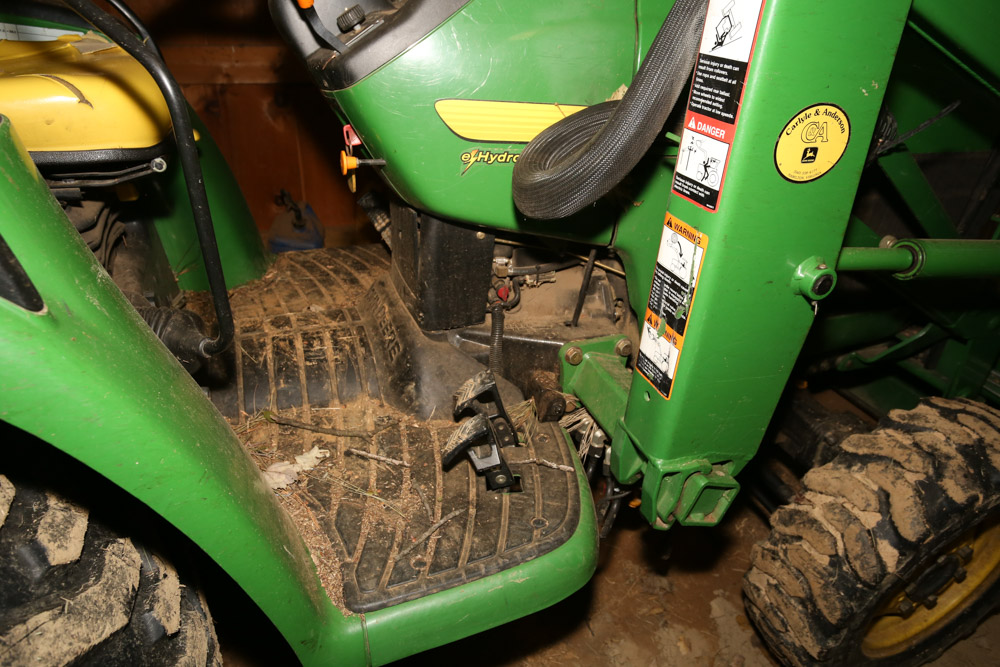 John Deere 4310 eHydro Tractor with 430 Loader Attachment